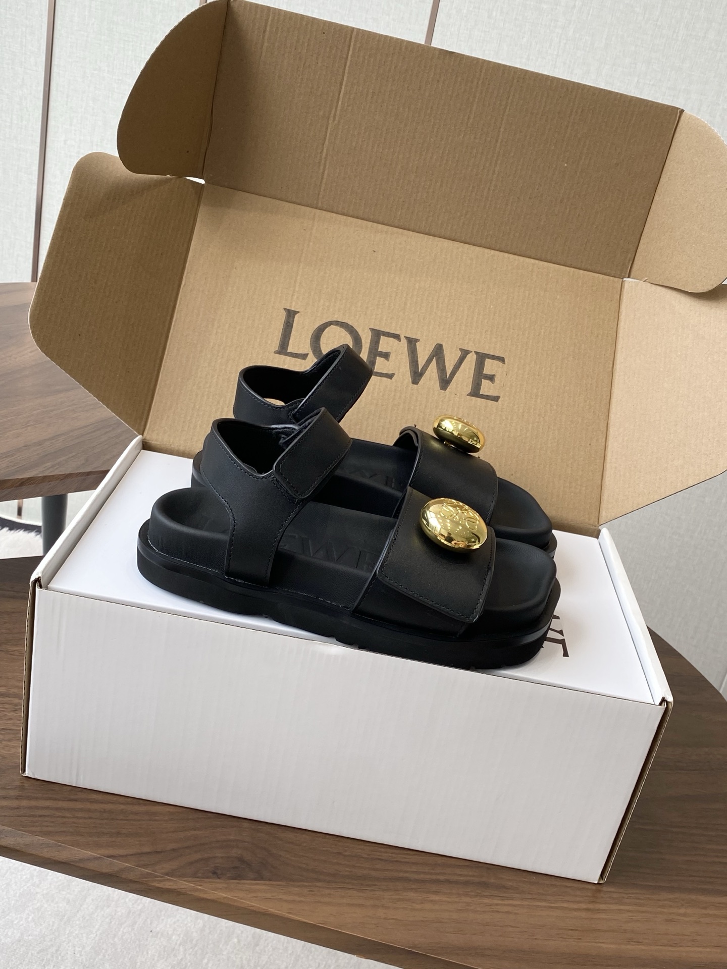 Loewe pebble Sandal