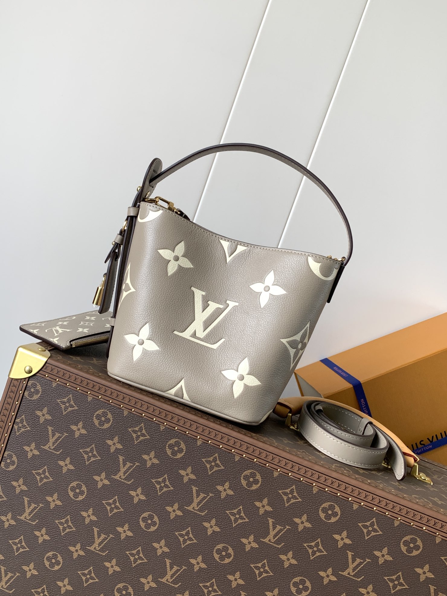 M13045All in BB Handbag in Monogram Empreinte leather