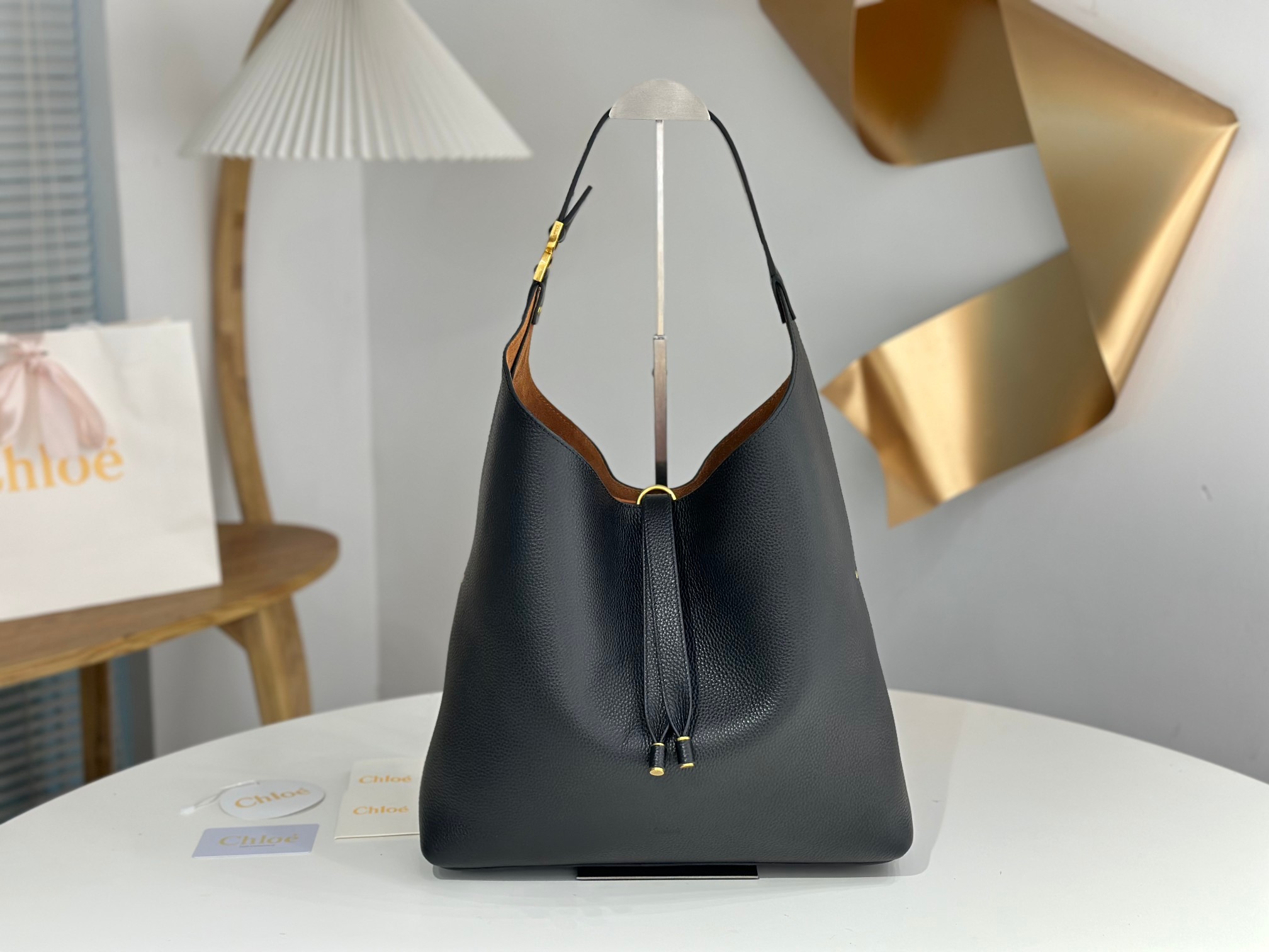 Chloe Large Marcie Hobo Bag in Grained Leather-Black