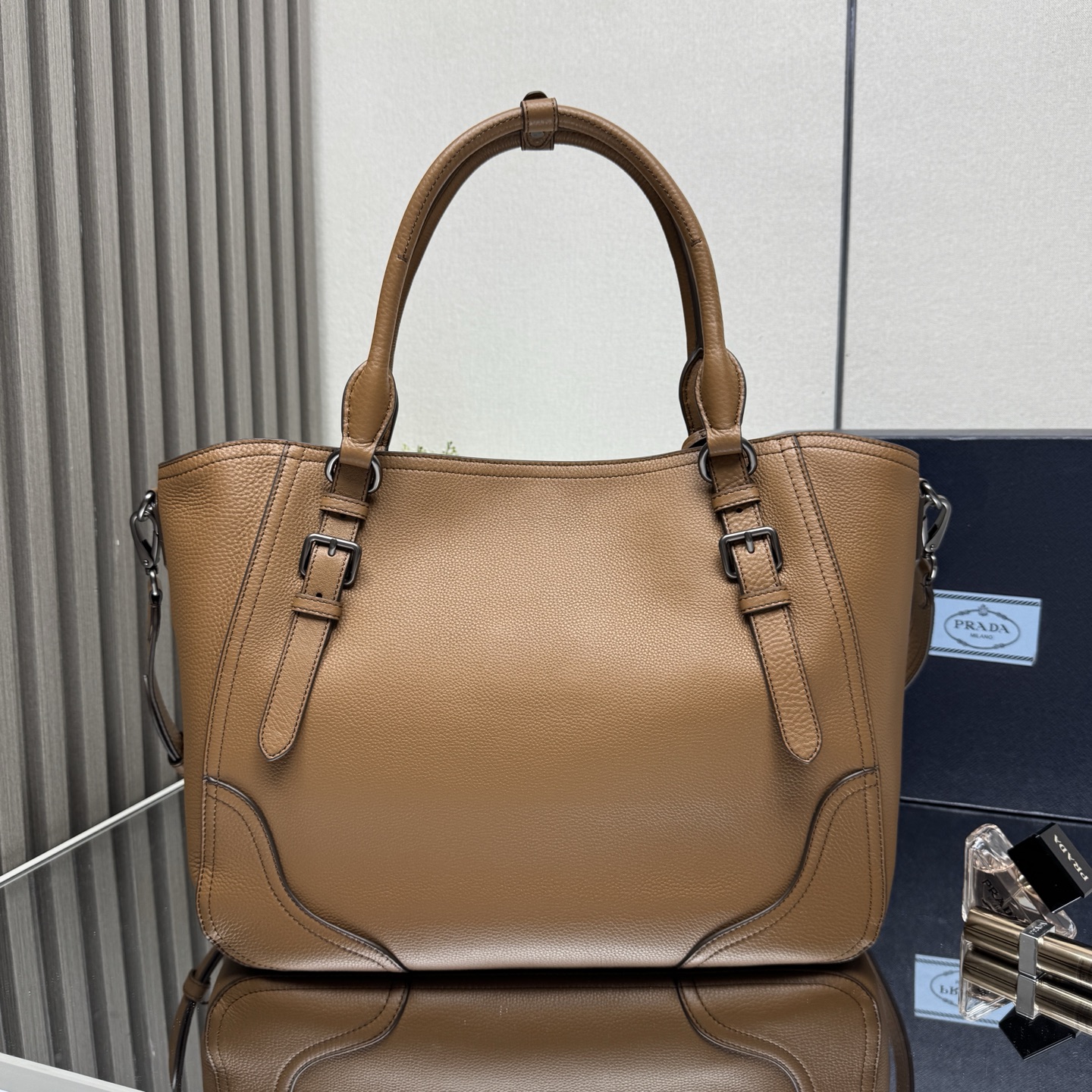 Prada Large leather tote bag-Caramel 1BG602
