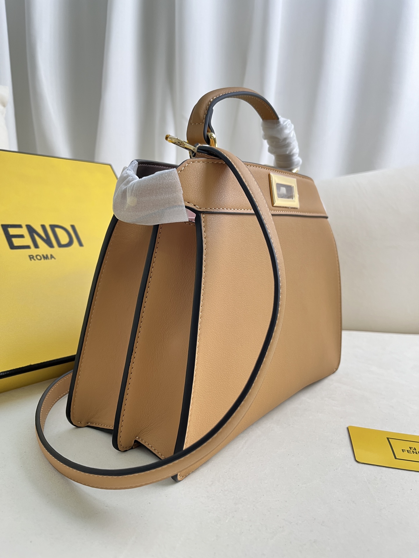 Fendi Iconic Peekaboo ISeeU Medium Leather Bag-Dark Beige