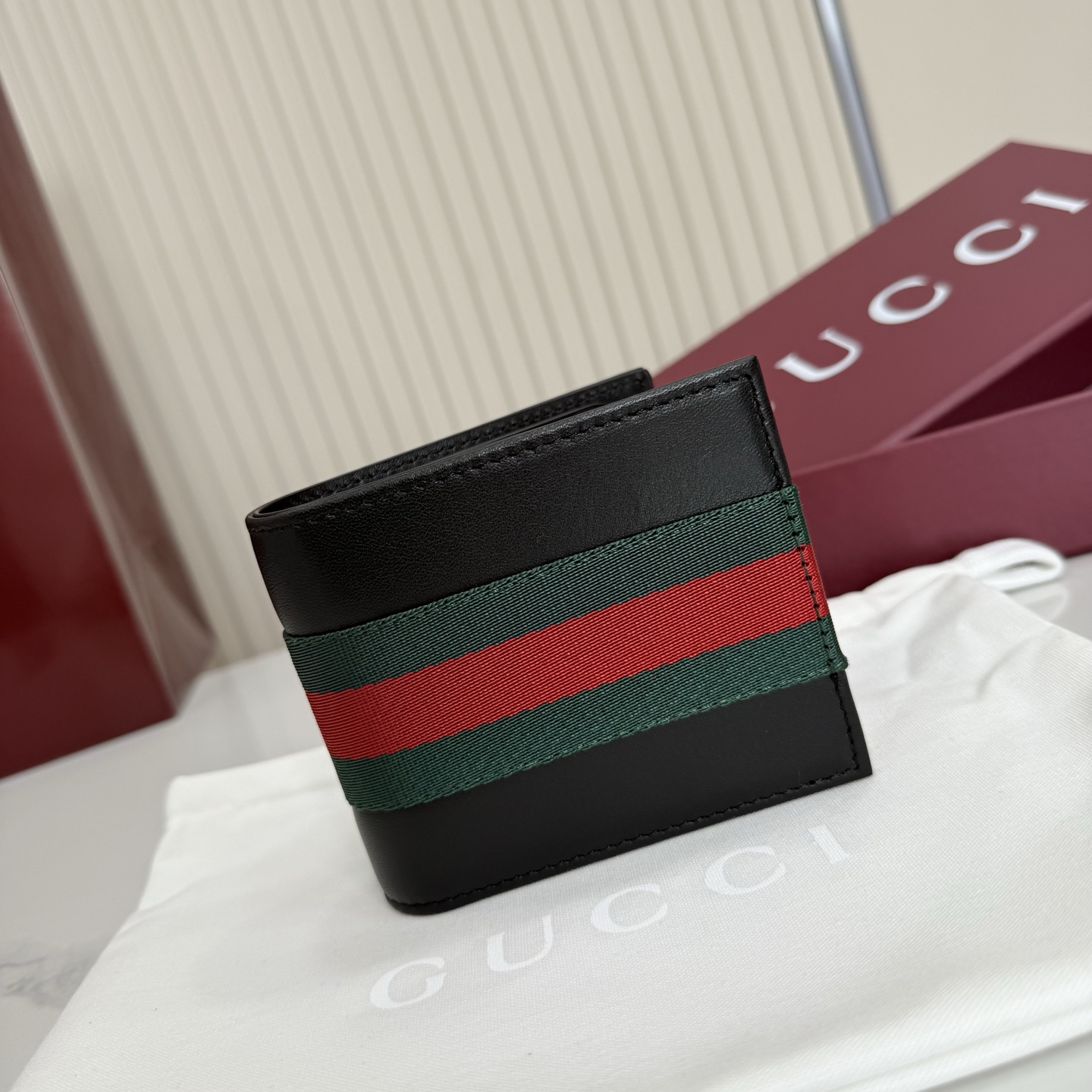 Gucci Web Trademark bi-fold wallet 867269