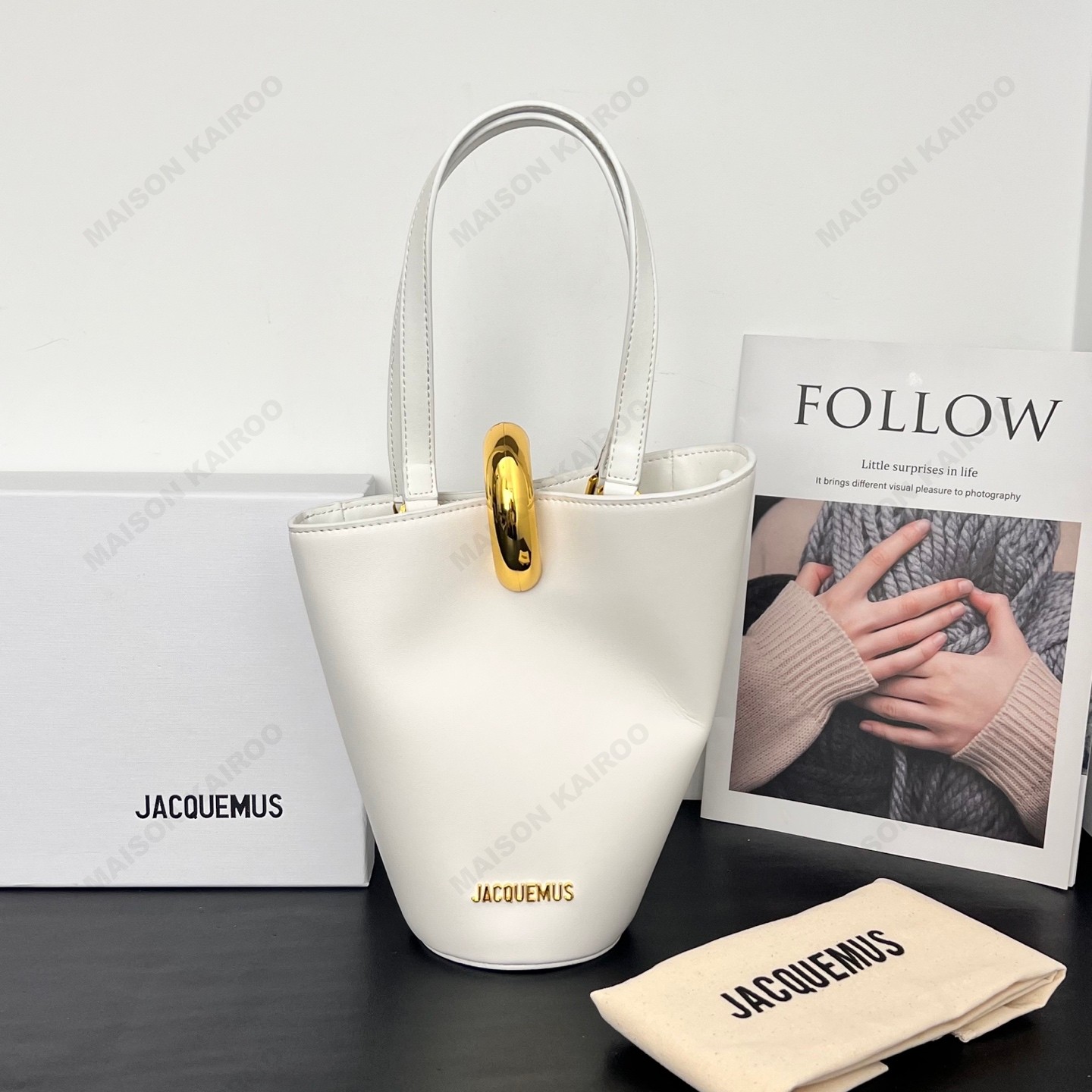 Jacquemus Le Petit Bambola Smooth Leather Gold Ring Handle Tote Bucket Shoulder Bag - KAIROO