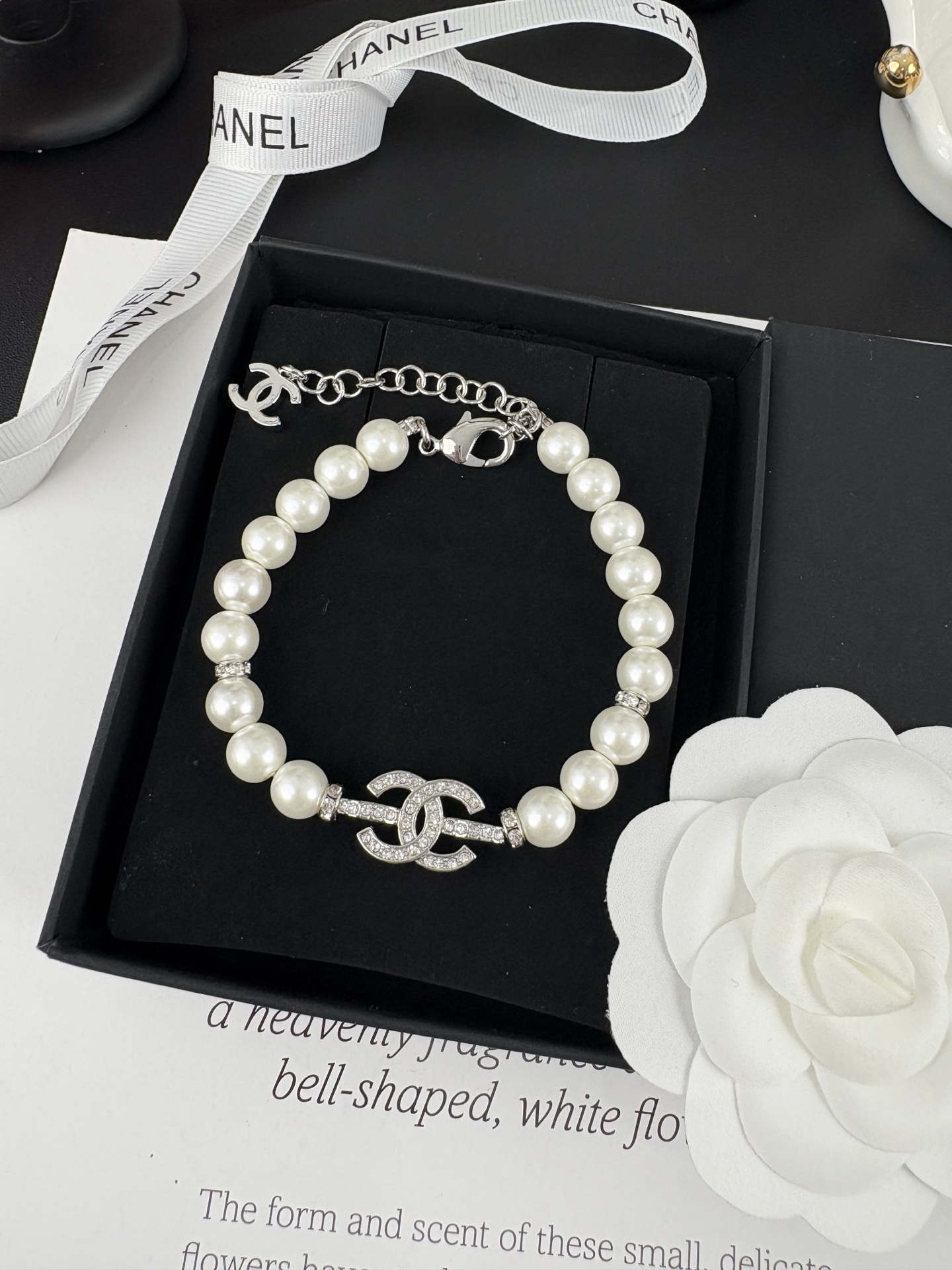 Chanel Fashion Pearl Bracelet