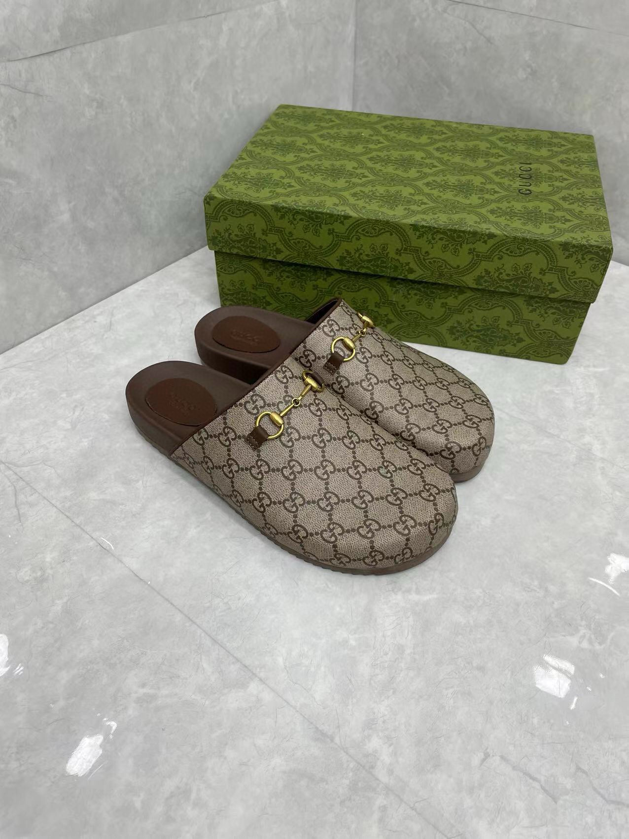Unisex Gucci Mule with Horsebit