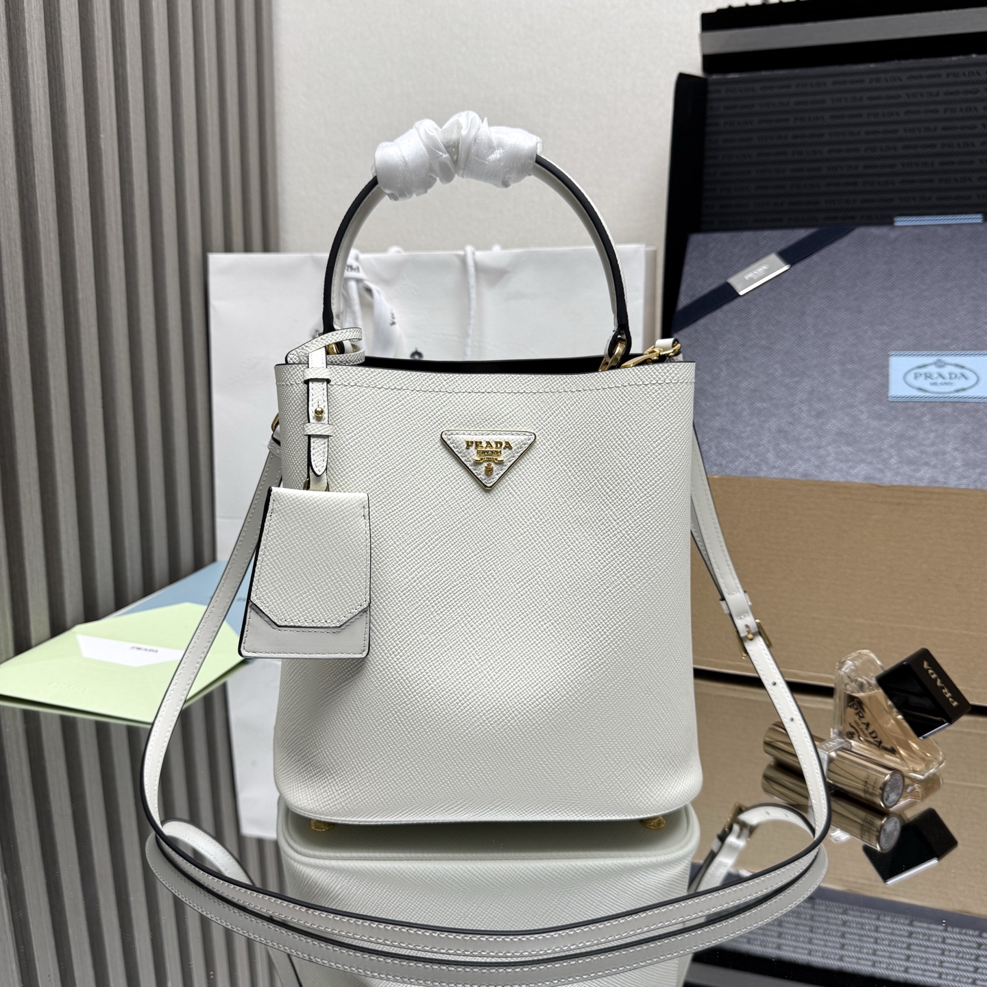 Prada Panier Saffiano iconic leather bag-White 1BA212