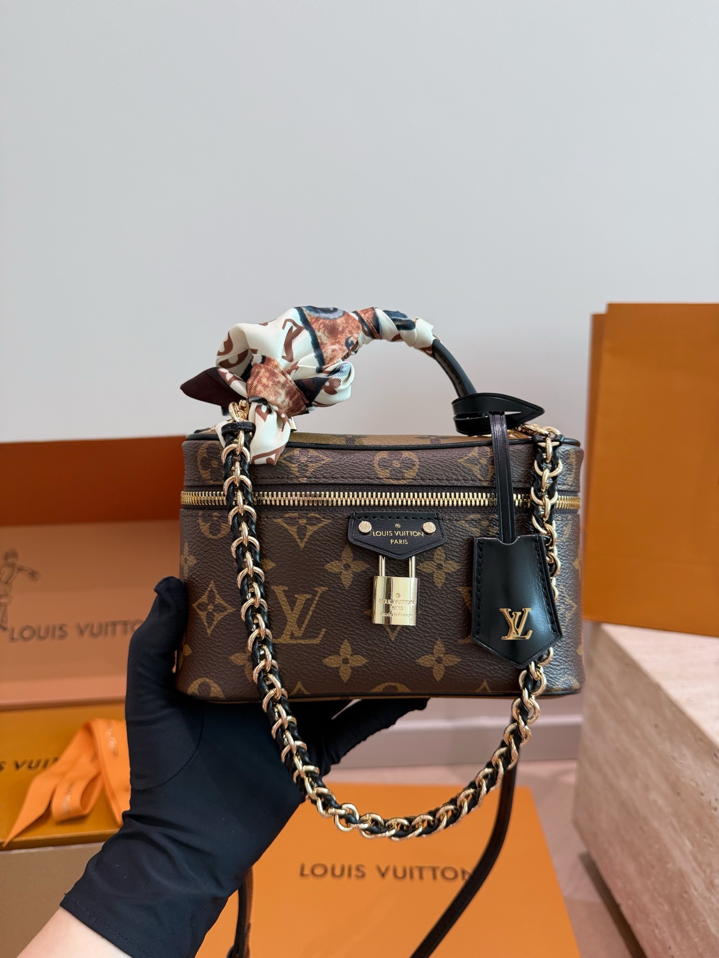 Louis Vuitton LV Mini Nice Vanity Case Monogram Reverse Canvas Lock Crossbody Top Handle Bag - KAIROO