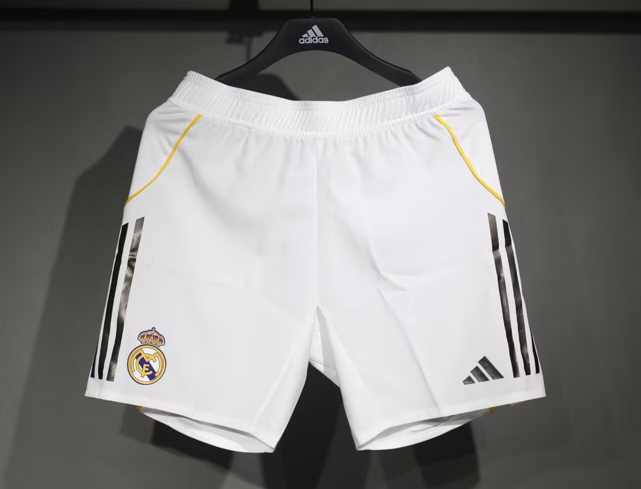 Player Version Shorts 2025-26 Reαl Mαdrid Home