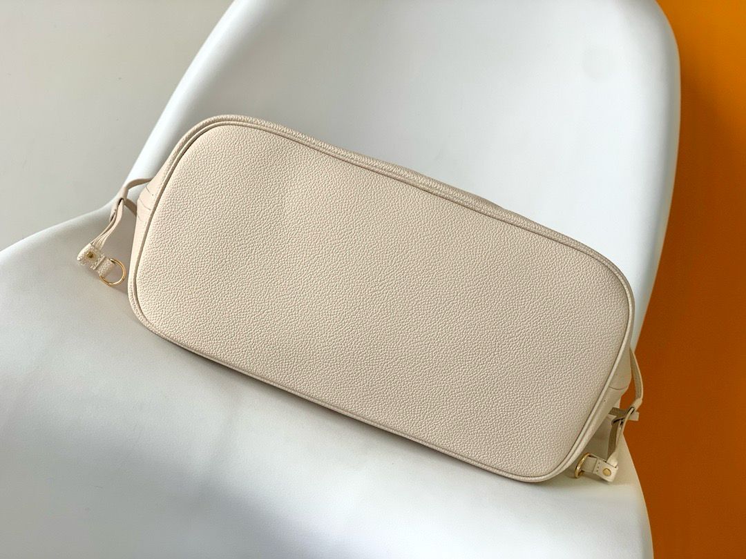 Louis Vuitton LV Neverful medium Tote Bag