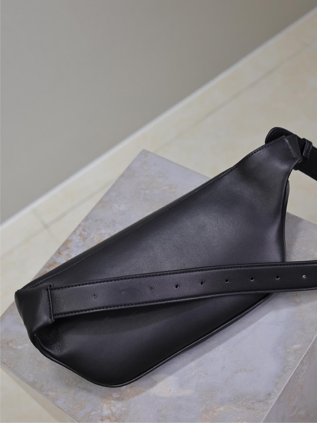 Saint Laurent YSL Classic Bag 25cm Black Lamskin Sliver HW