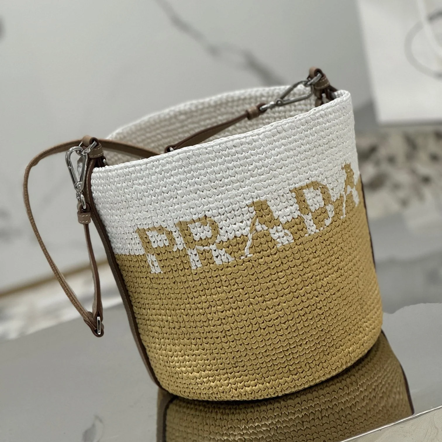 Prada BUCKET BAG 25 IN WHITE MIX BEIGE RAFFIA AND BROWN CALFSKIN HANDLE