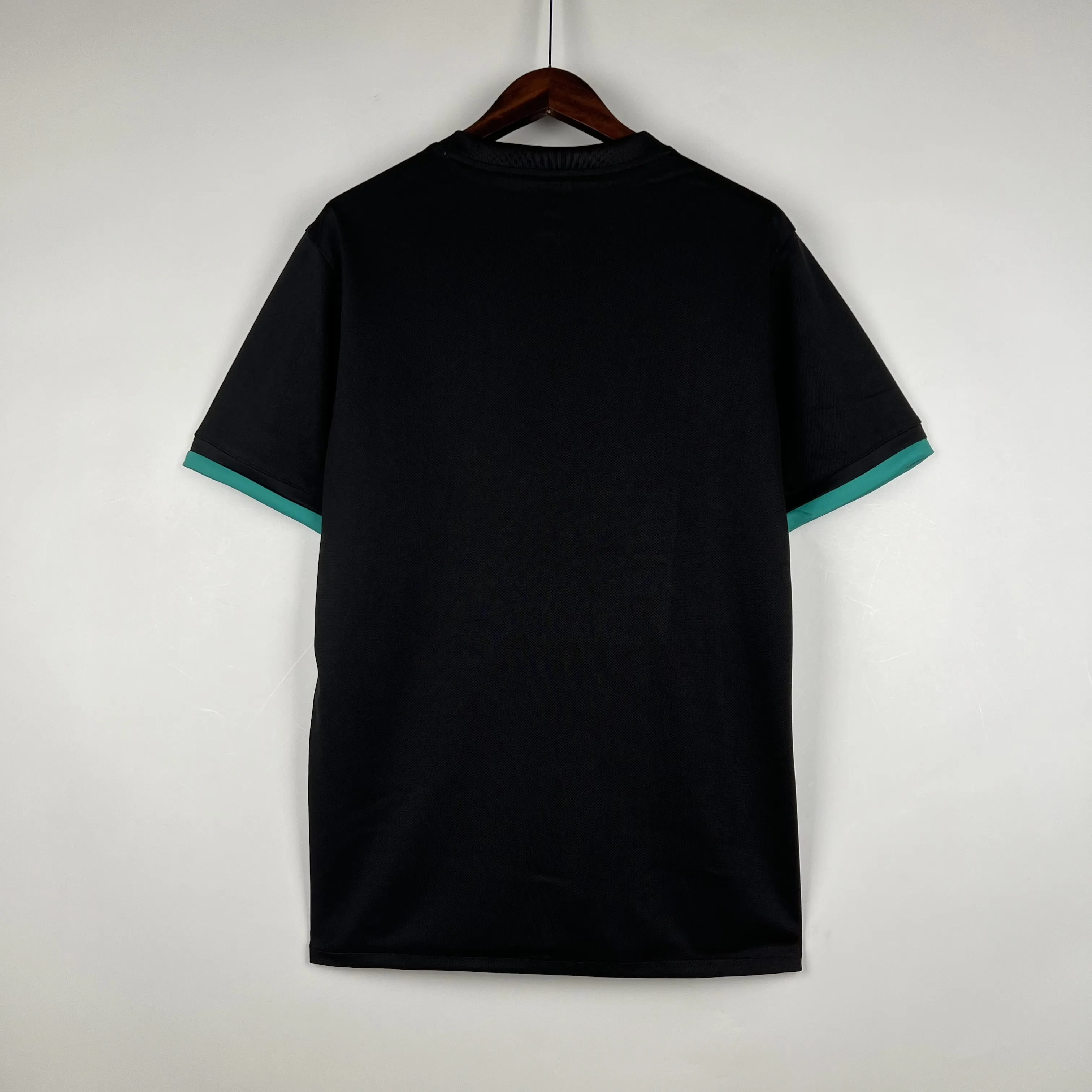 Retro  Real Mαdrid 17/18 Away Black