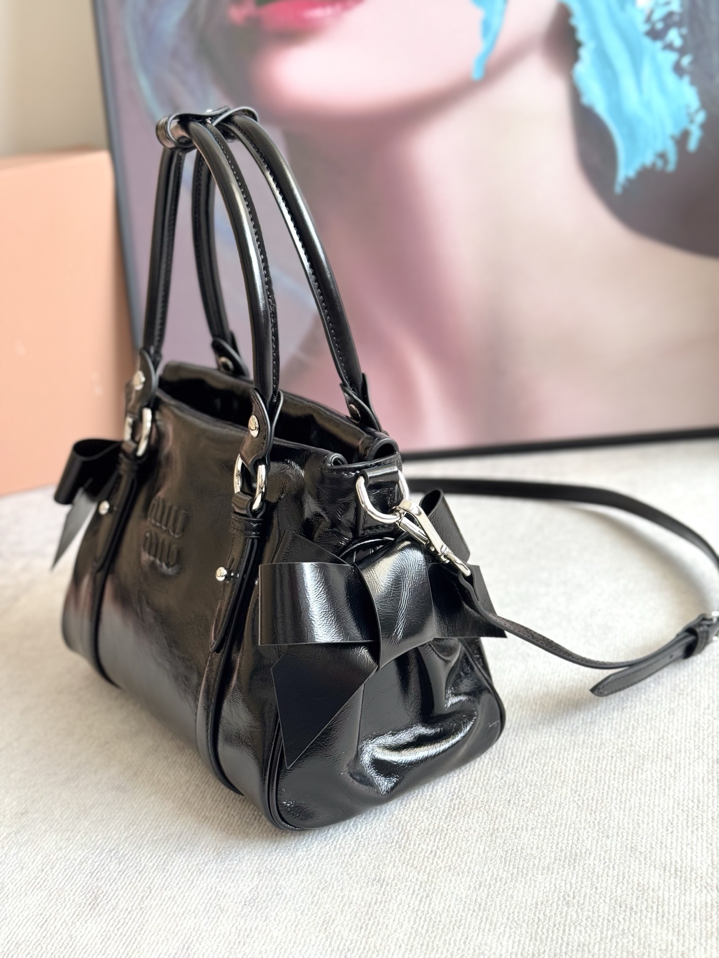 Miu miu Black Small Shiny leather handbag 5BA327