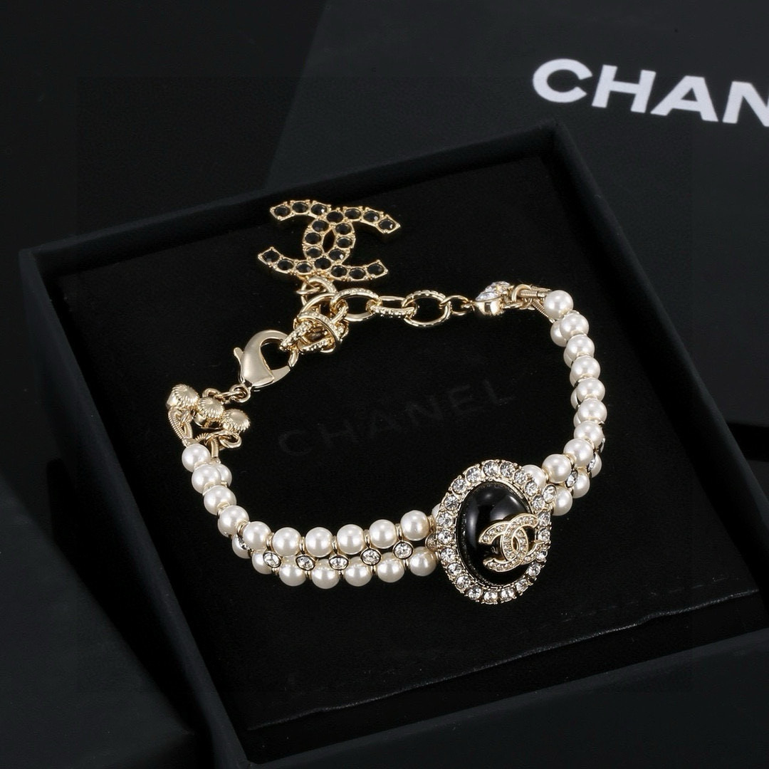 Chanel Fashion Pearl Bracelet