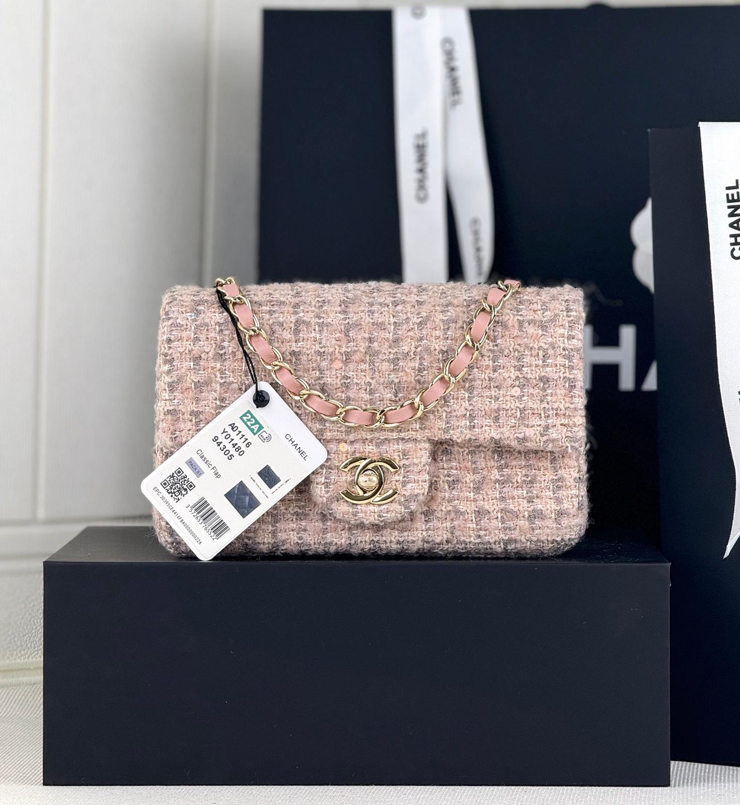 Chanel CF Pink woolen bag