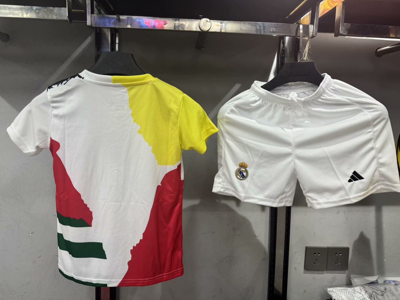 Real Madrid Commemorative Edition Kids Suit 25/26