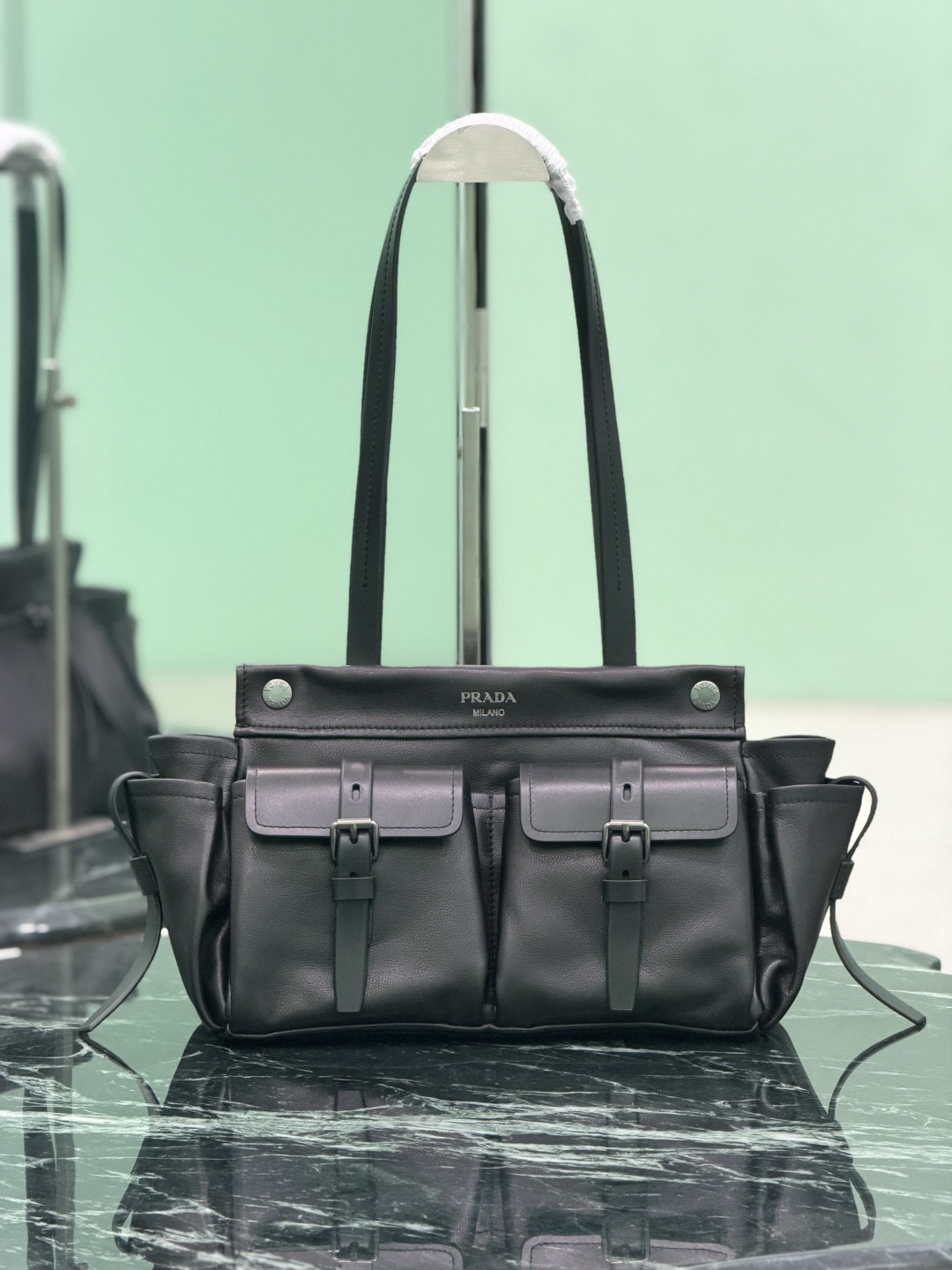 Prada Route medium leather tote bag-Black 1BG645