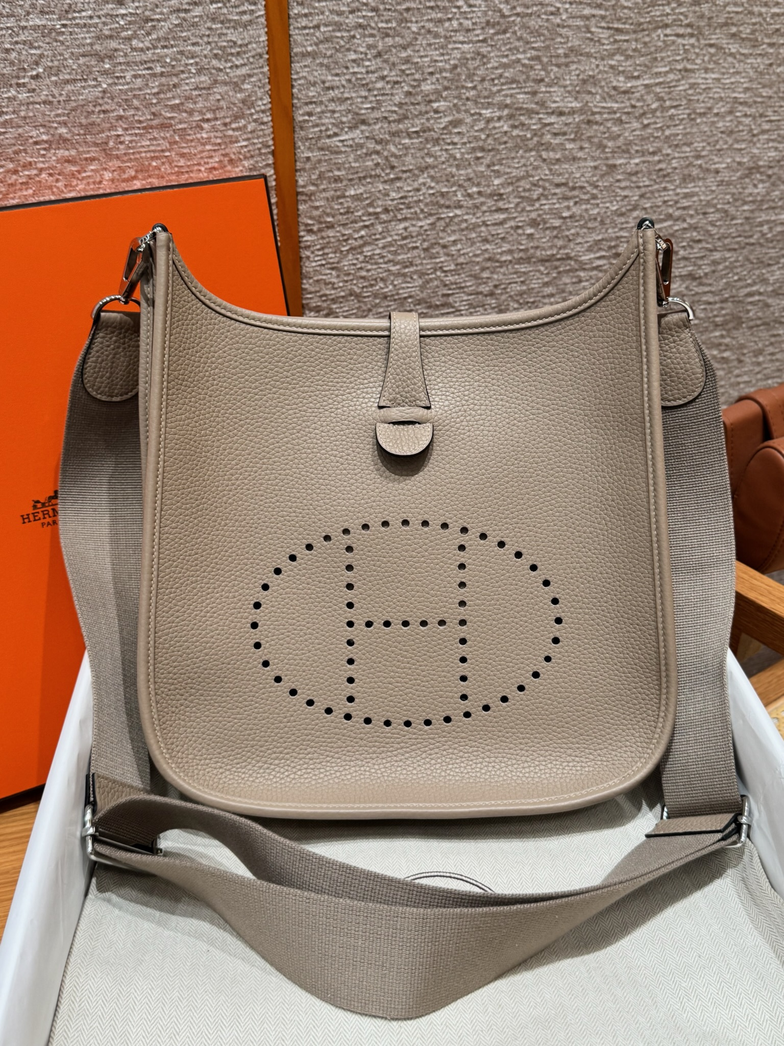 Hermes Gris Tourerlle Clemence Evelyne III 29