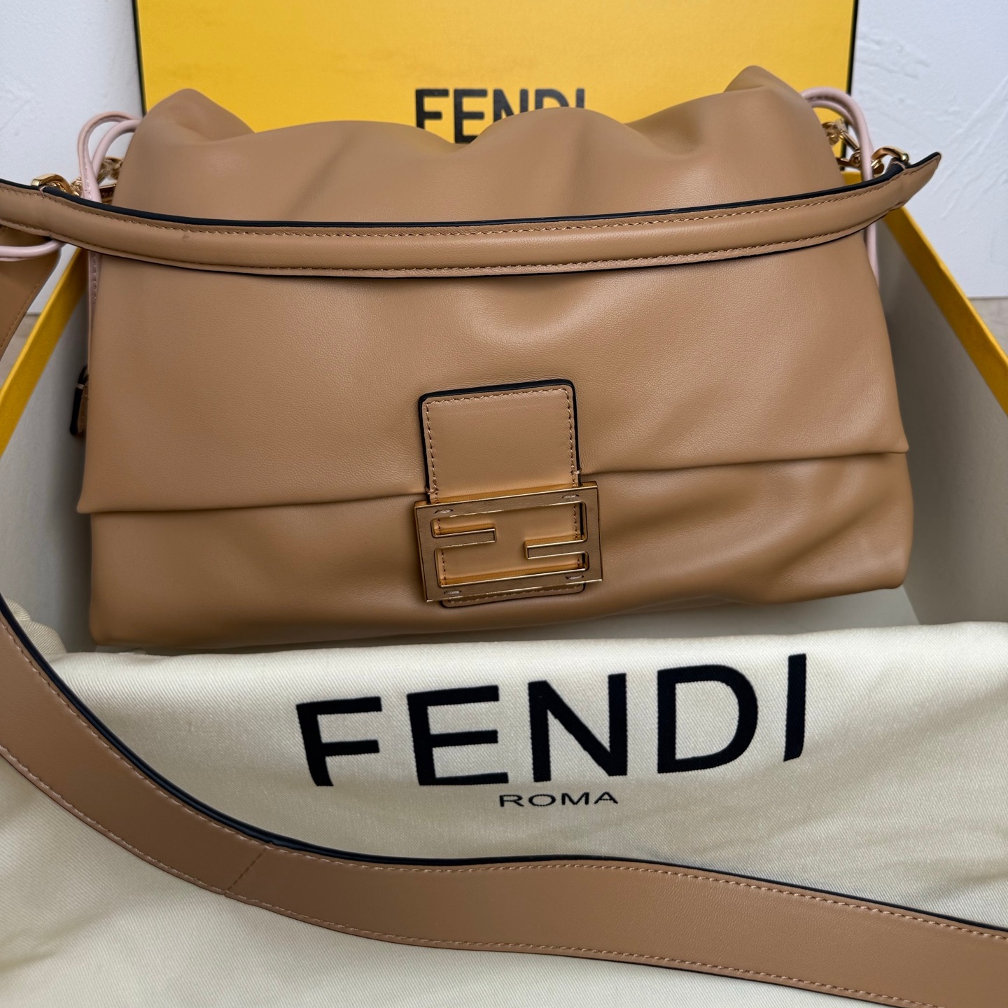 Fendi Bags Mamma Baguette 8832 (10A Mirror Version)