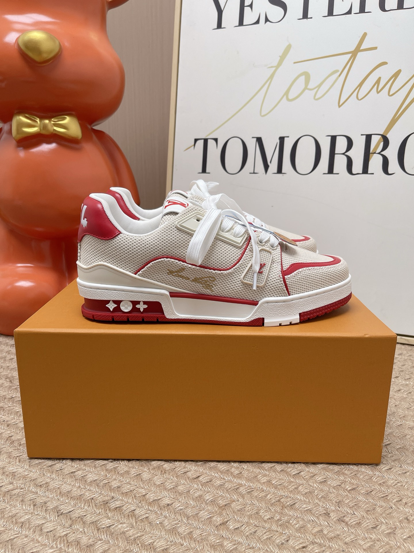 Louis Vuitton LV Unisex Trainer Sneaker