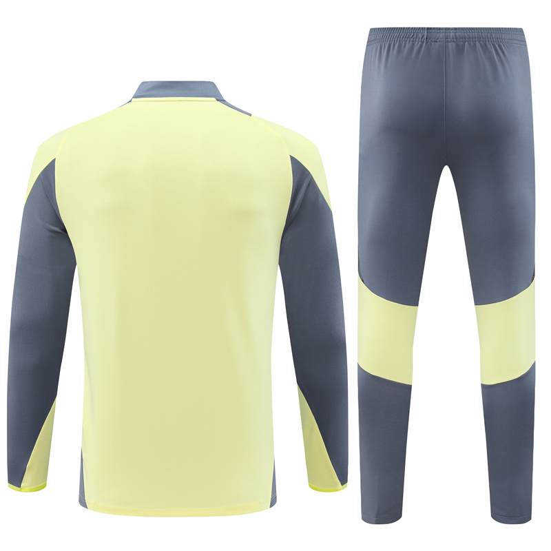2425 AJAX Training suit