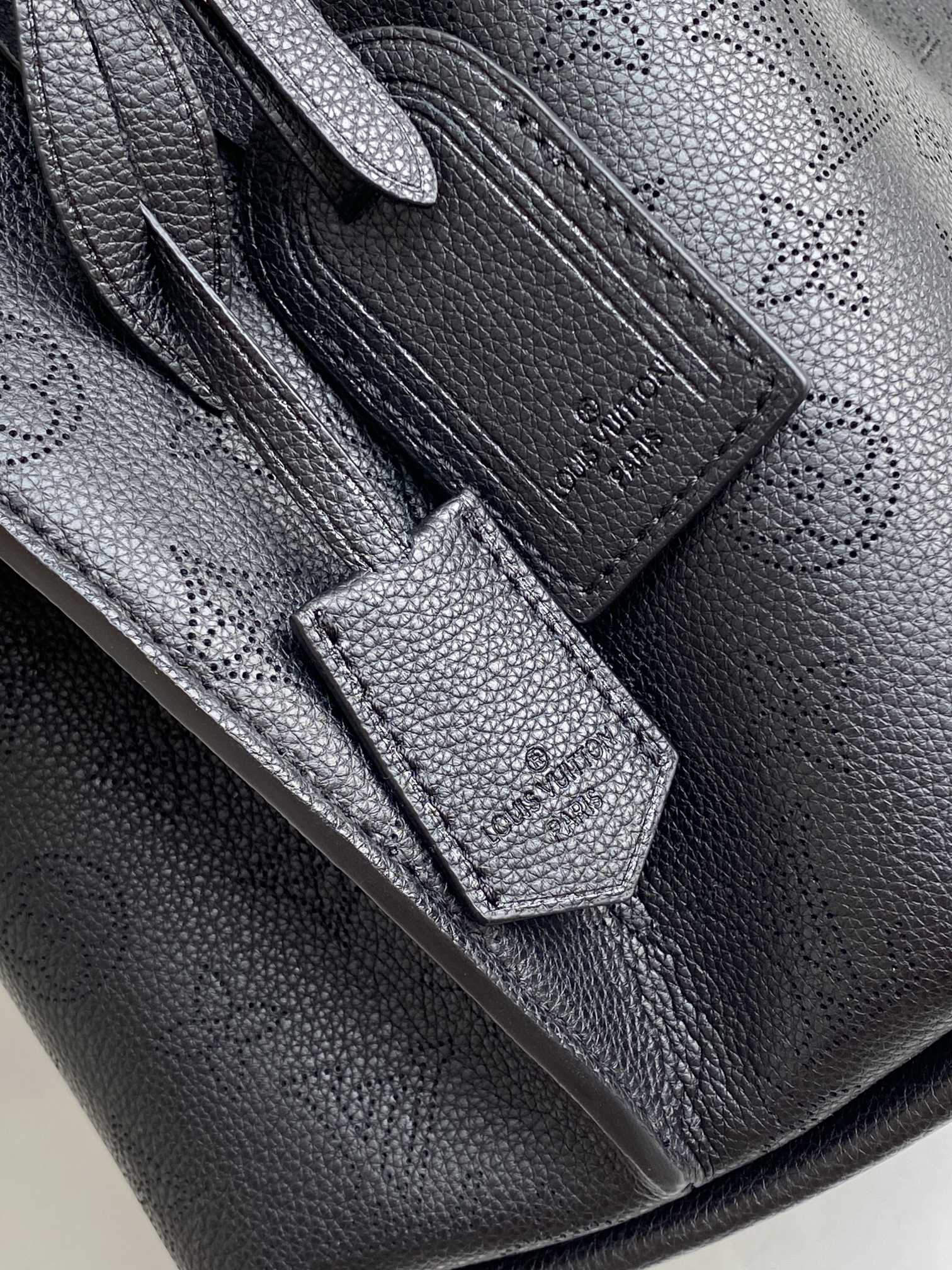 Louis Vuitton LV Muria M55800