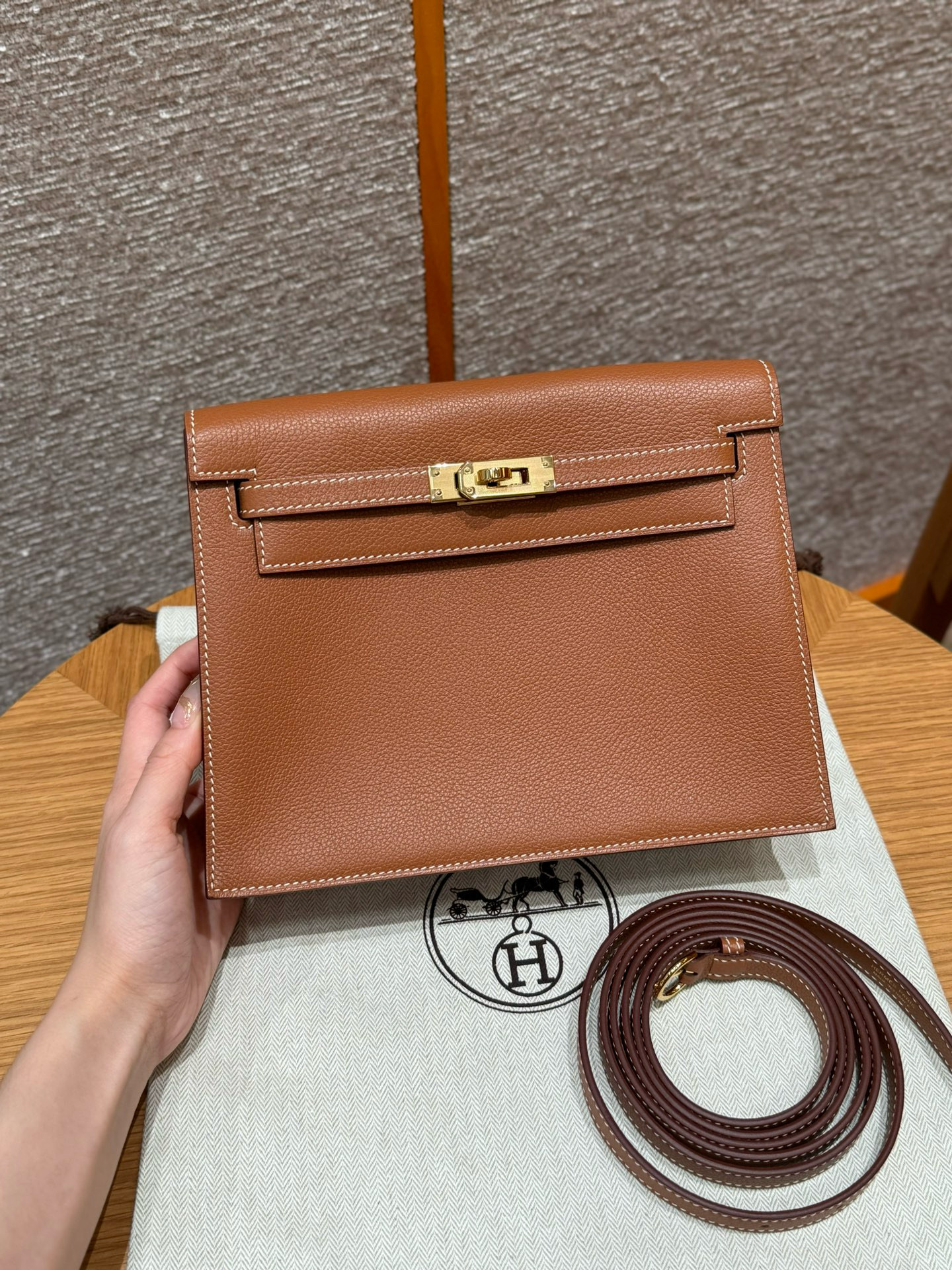 Hermes Gold Evercolor Kelly Danse II