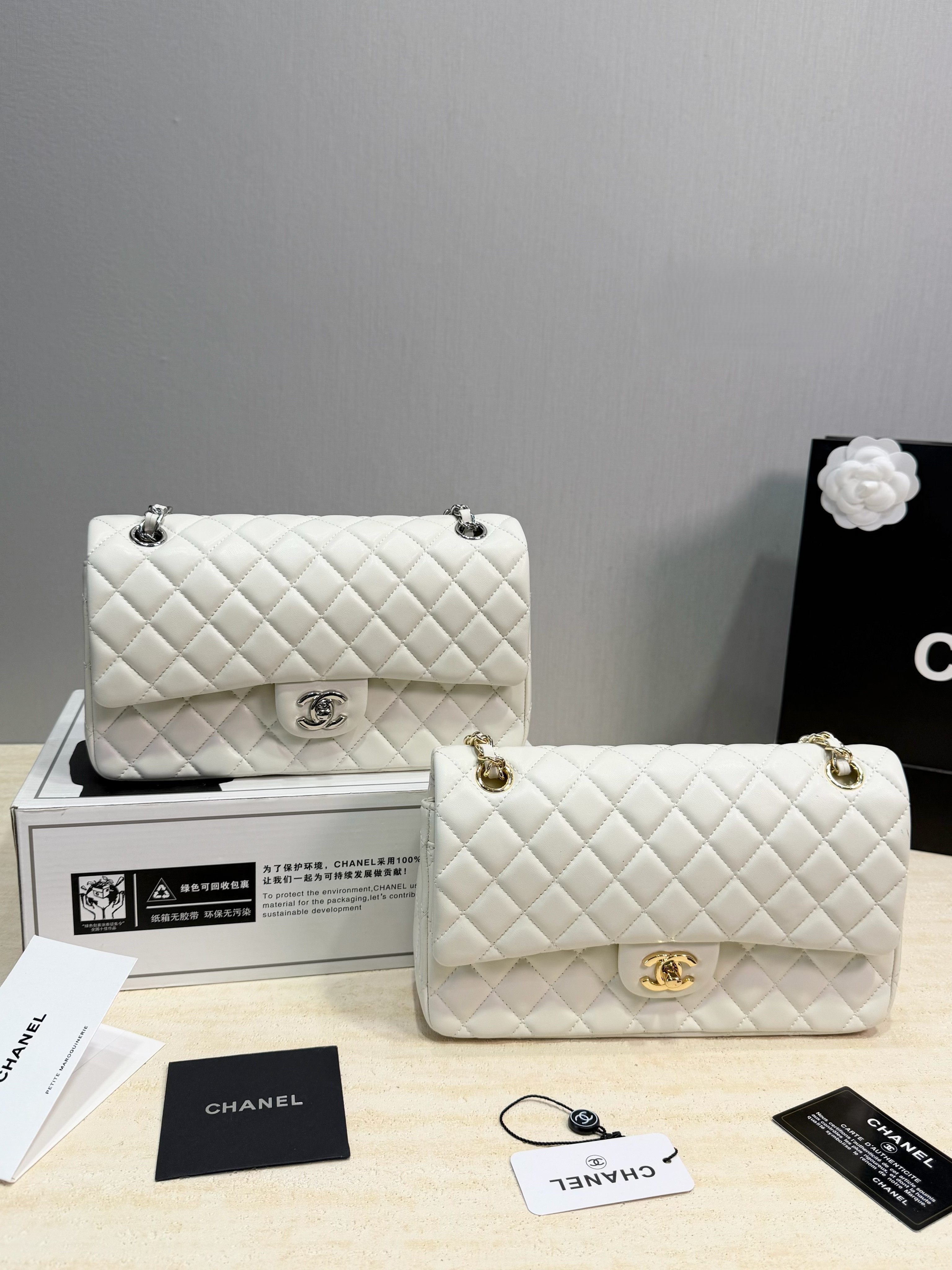 Chanel CF Medium 25CM Quilted Smooth Leather CC Logo Double Flap Shoulder Bag - KAIROO