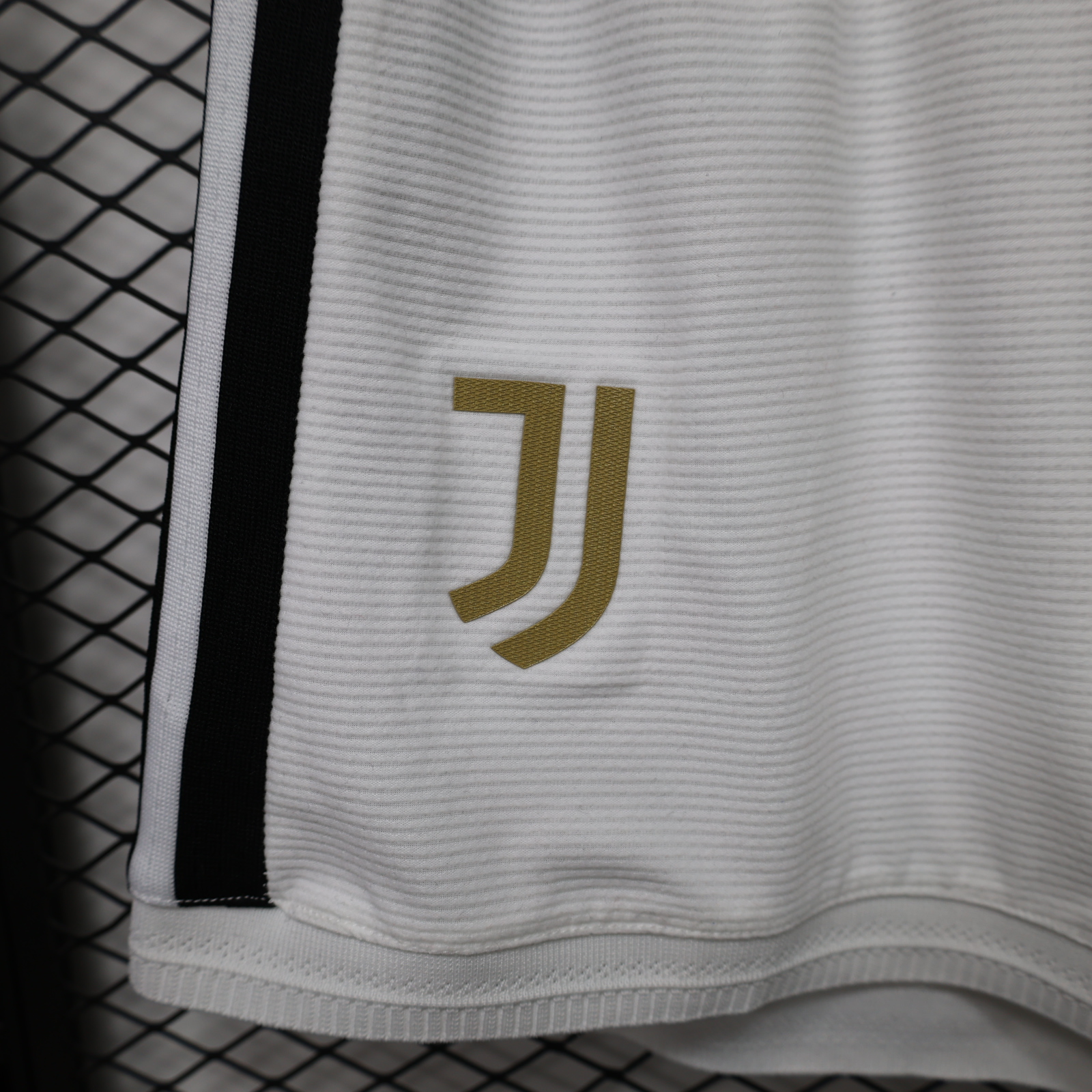 Juventus Home Shorts Player Version 26/27