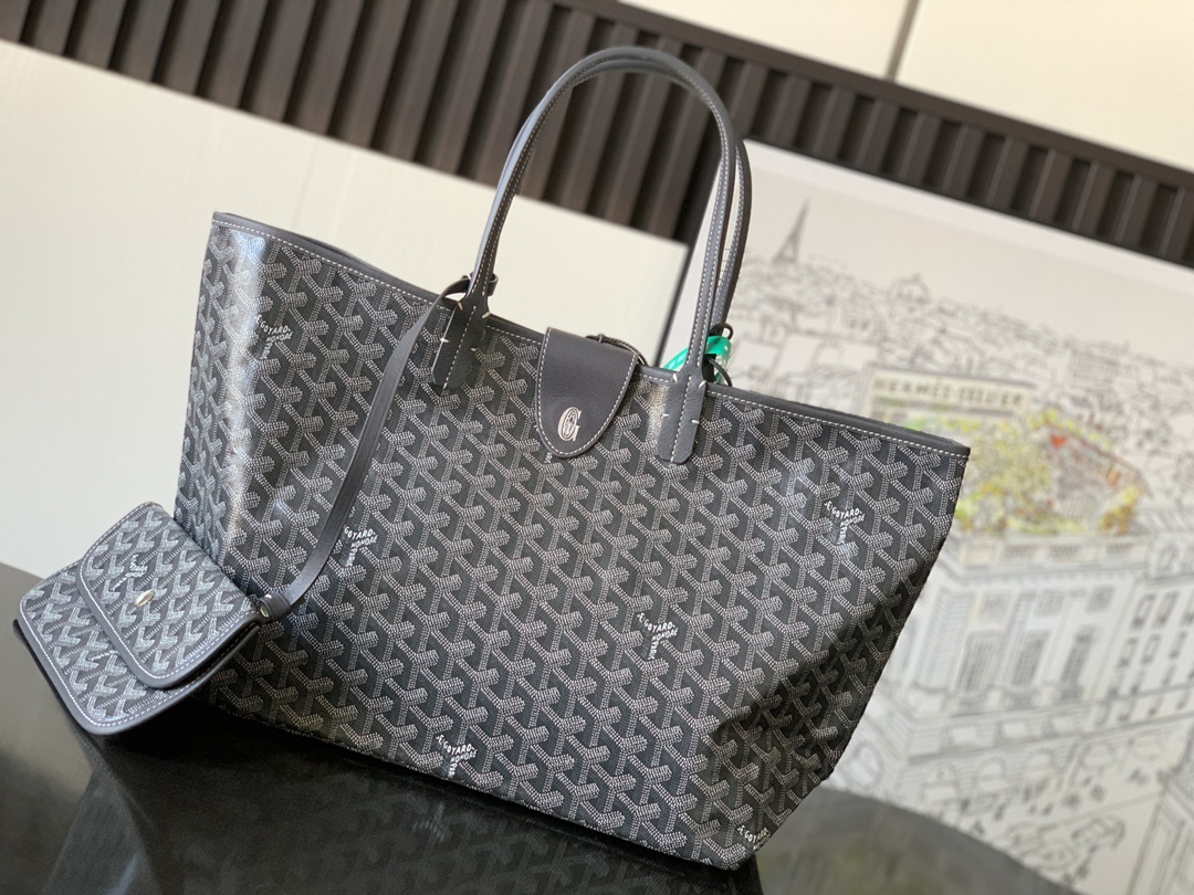 Goyard Saint Louis PM Tote in Grey