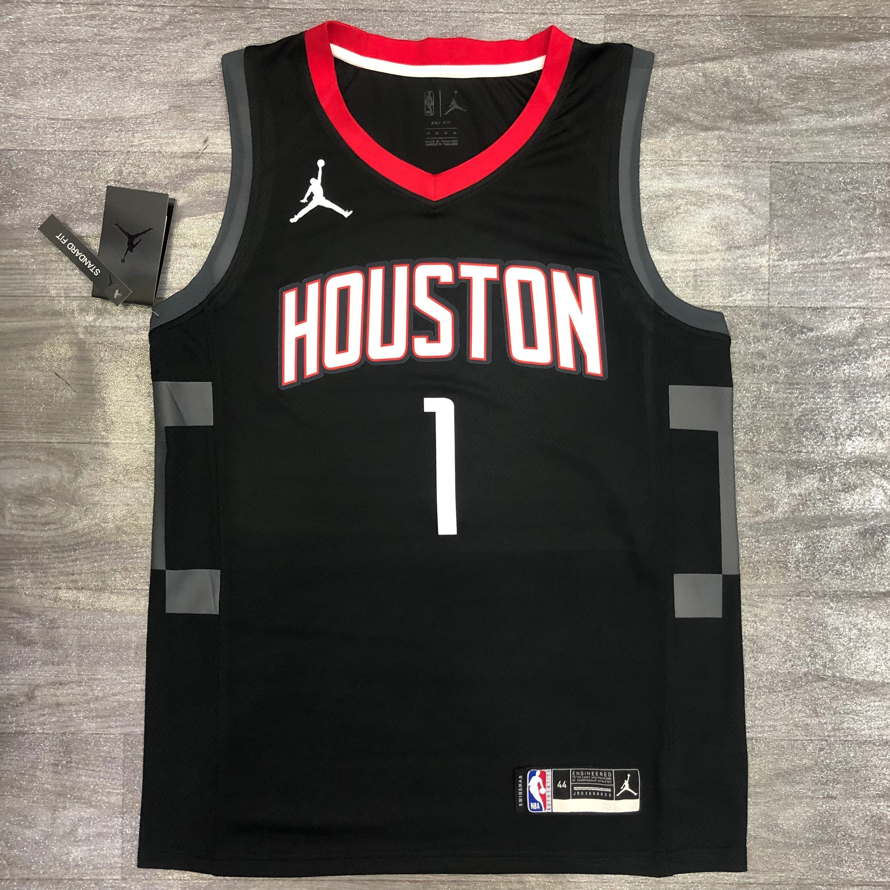 21 Season Rockets Limited Black Edition #1 McGRADY