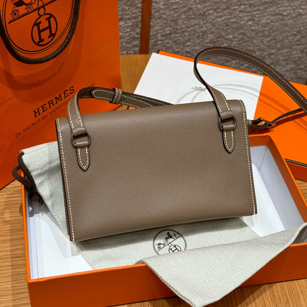 Hermes Etoupe Epsom Snap Wallet