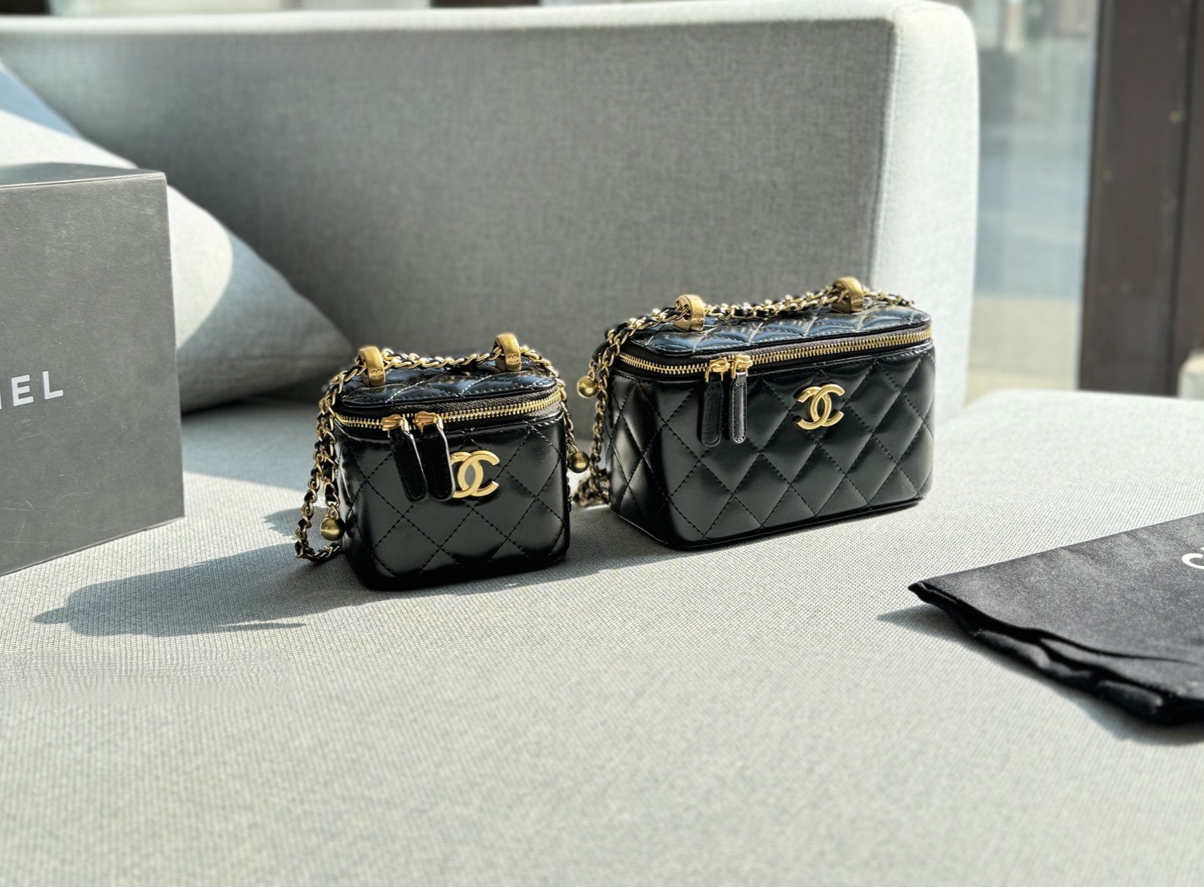 Chanel Mini/Small Boxy Vanity Case Double Sweet Gold Ball Quilted Leather Chain Crossbody Bag - KAIROO