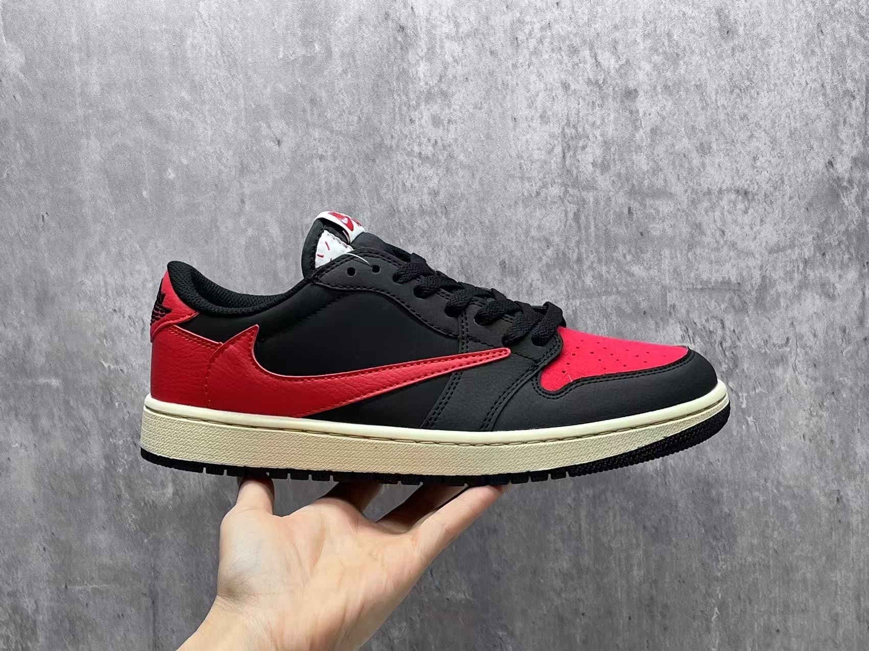 2025-26 AJ1 US Men's Sizes6 to 11 in half sizes Red Black Low cut Inverted Hook Shoes tianlong