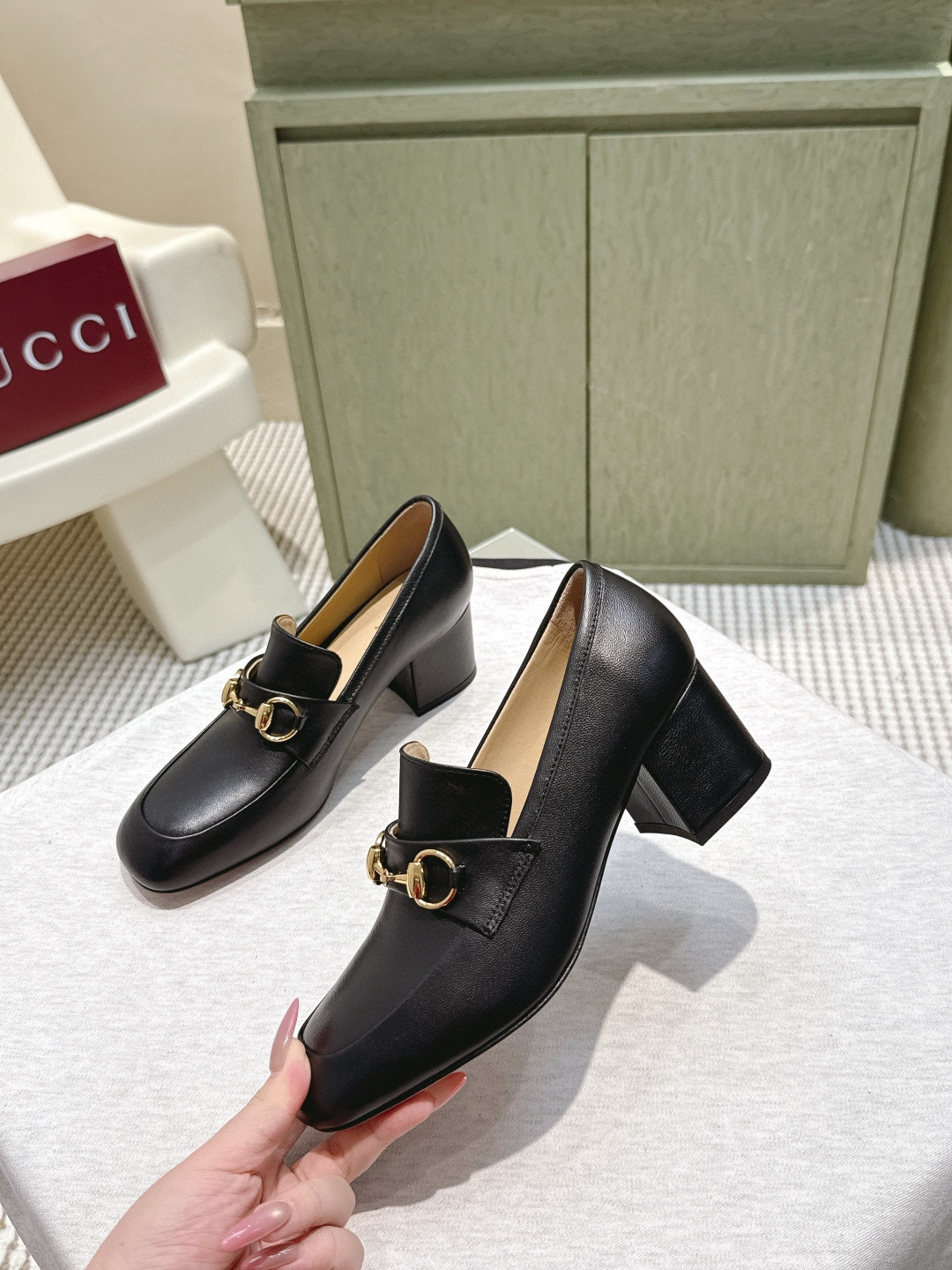 Women's Gucci loafer pump with Horsebit