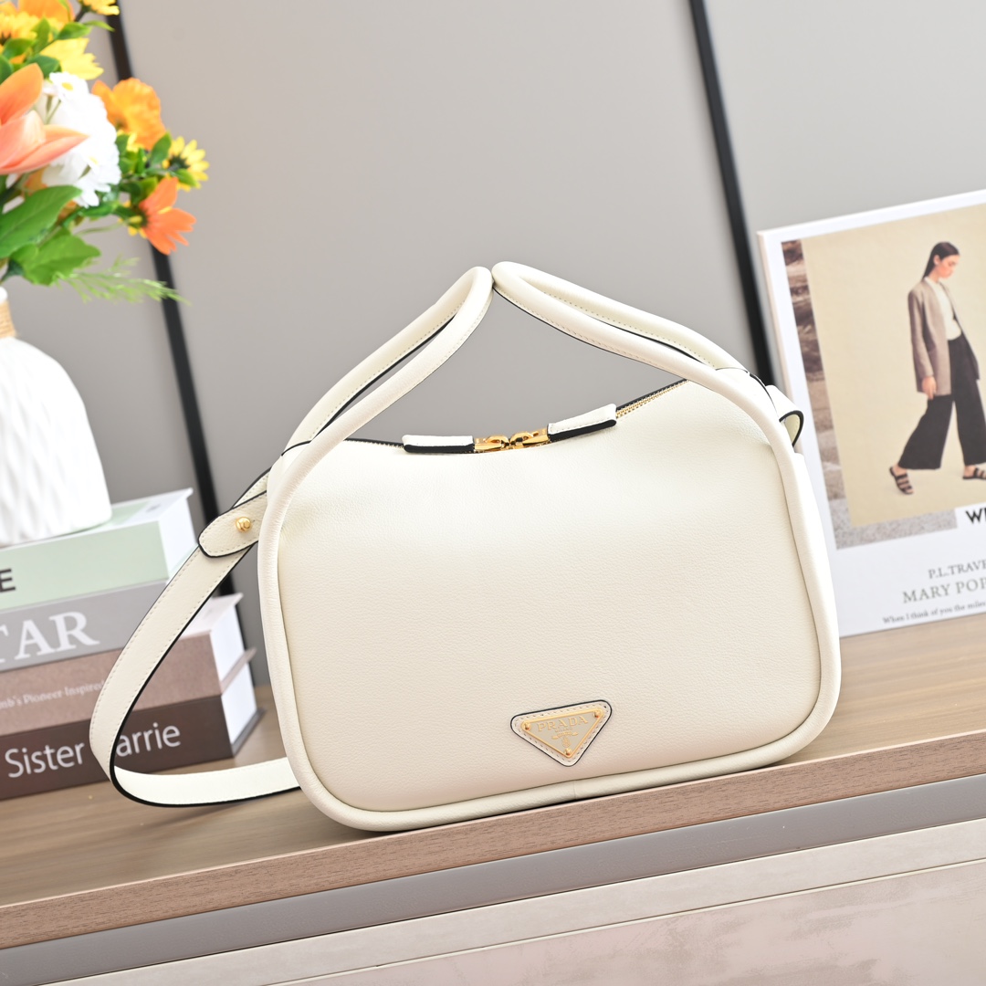 Prada Bag Soft Grain Calfskin 1BA451 (10A Mirror Version)