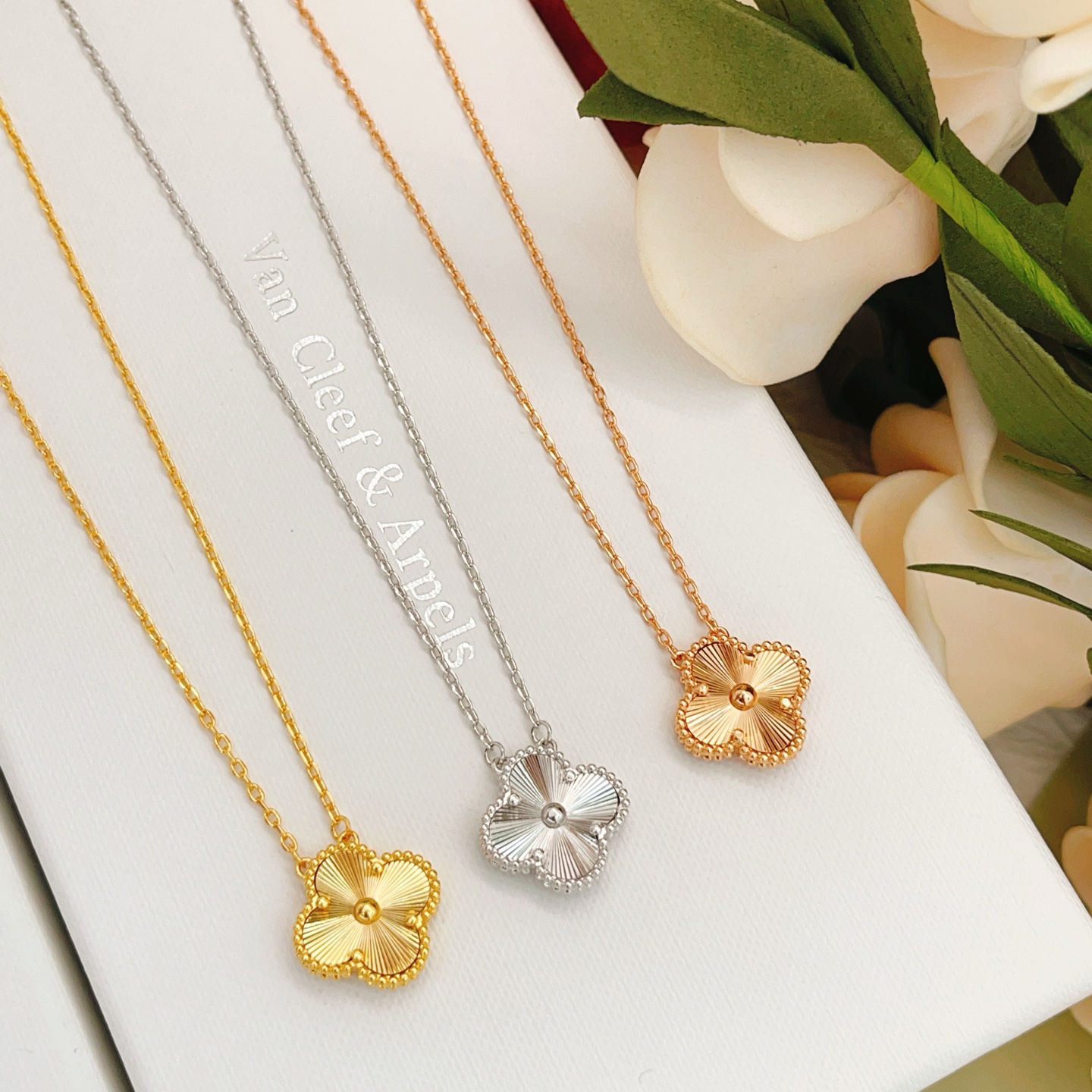 Van Cleef Fashion Necklace