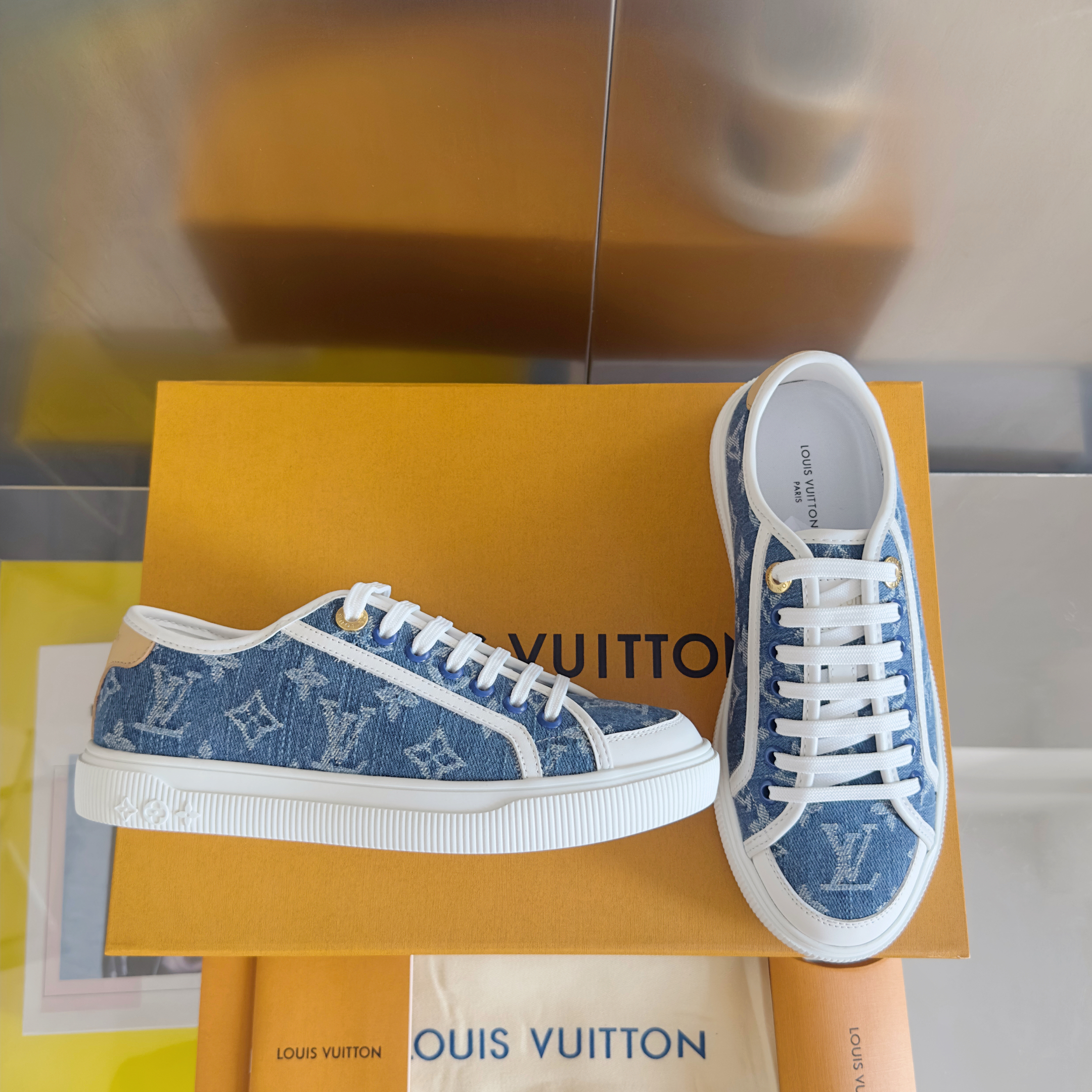 Women's LV Lagoon Sneaker