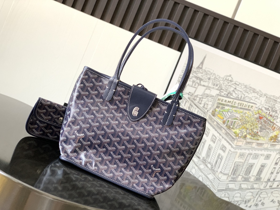 Goyard Anjou Mini Reversible Bag in Navy blue
