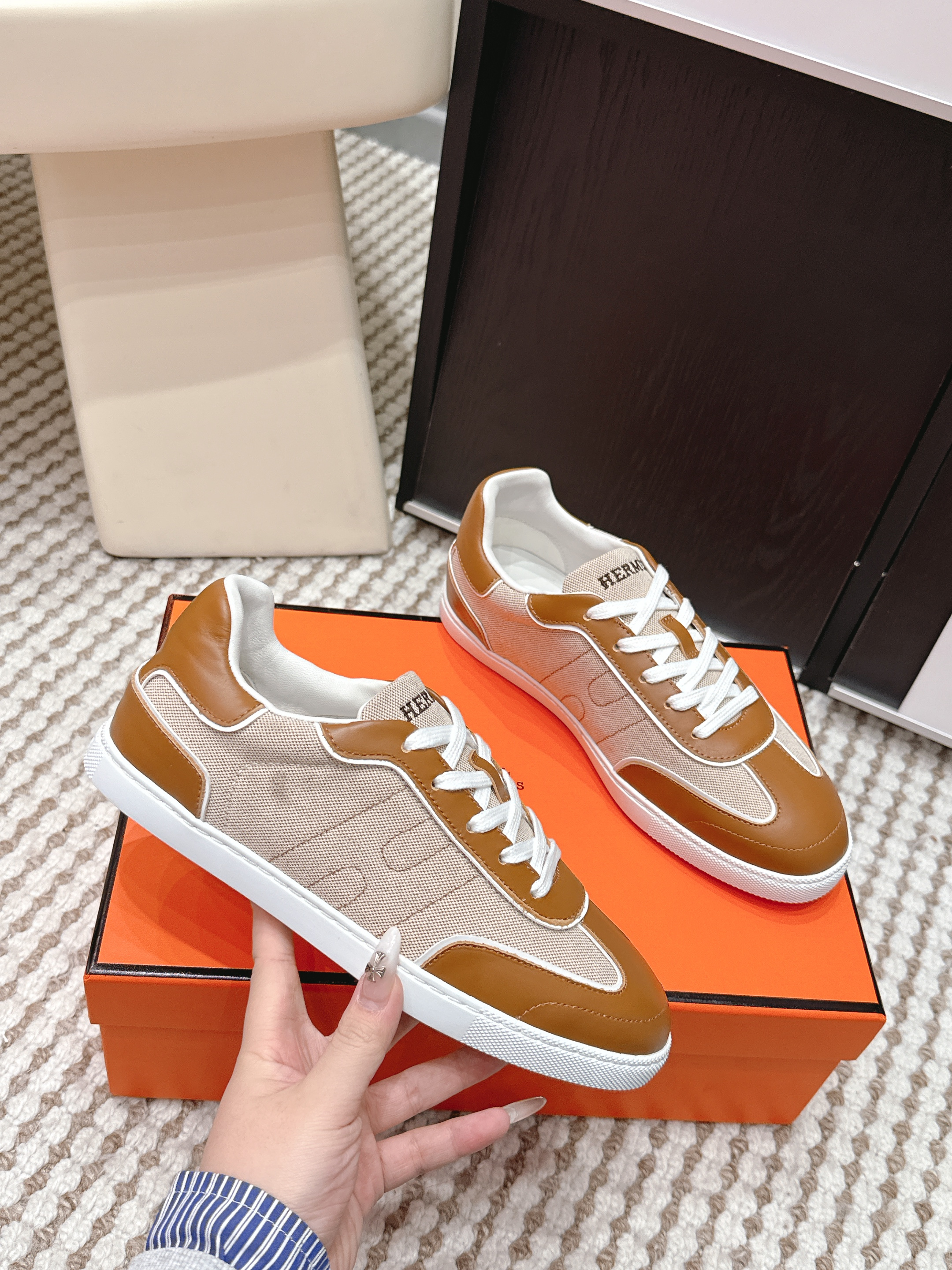 Hermes Unisex Match Sneaker