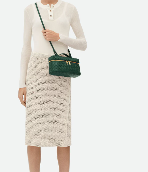Bottega Emerald Green Bang Bang Vanity case