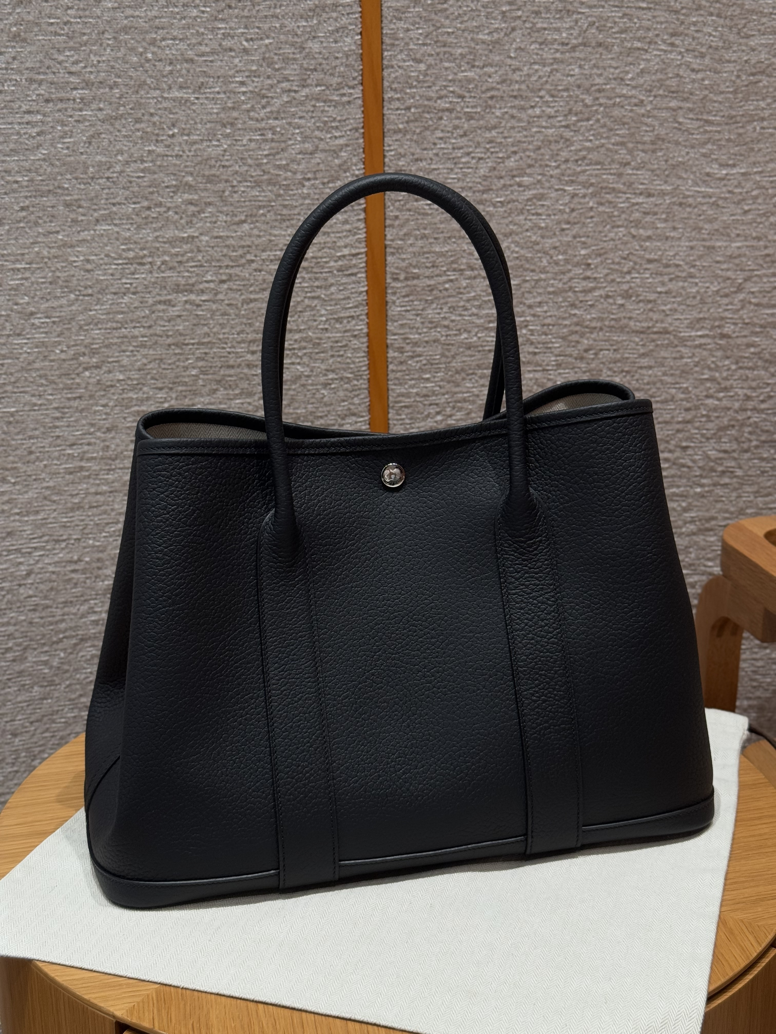 Hermes Black Negonda Garden Party 36