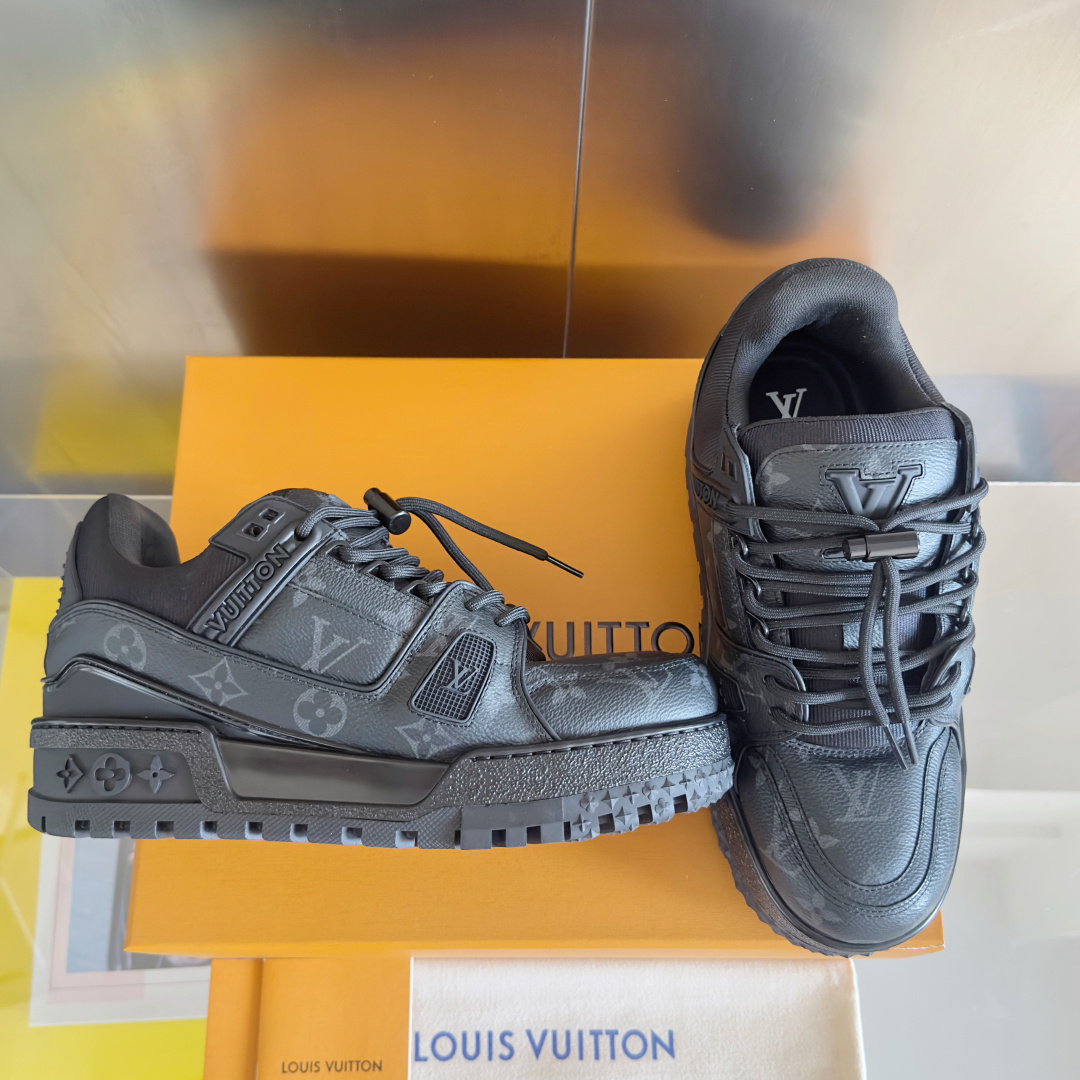 Men's LV Trainer Maxi Sport Shoes