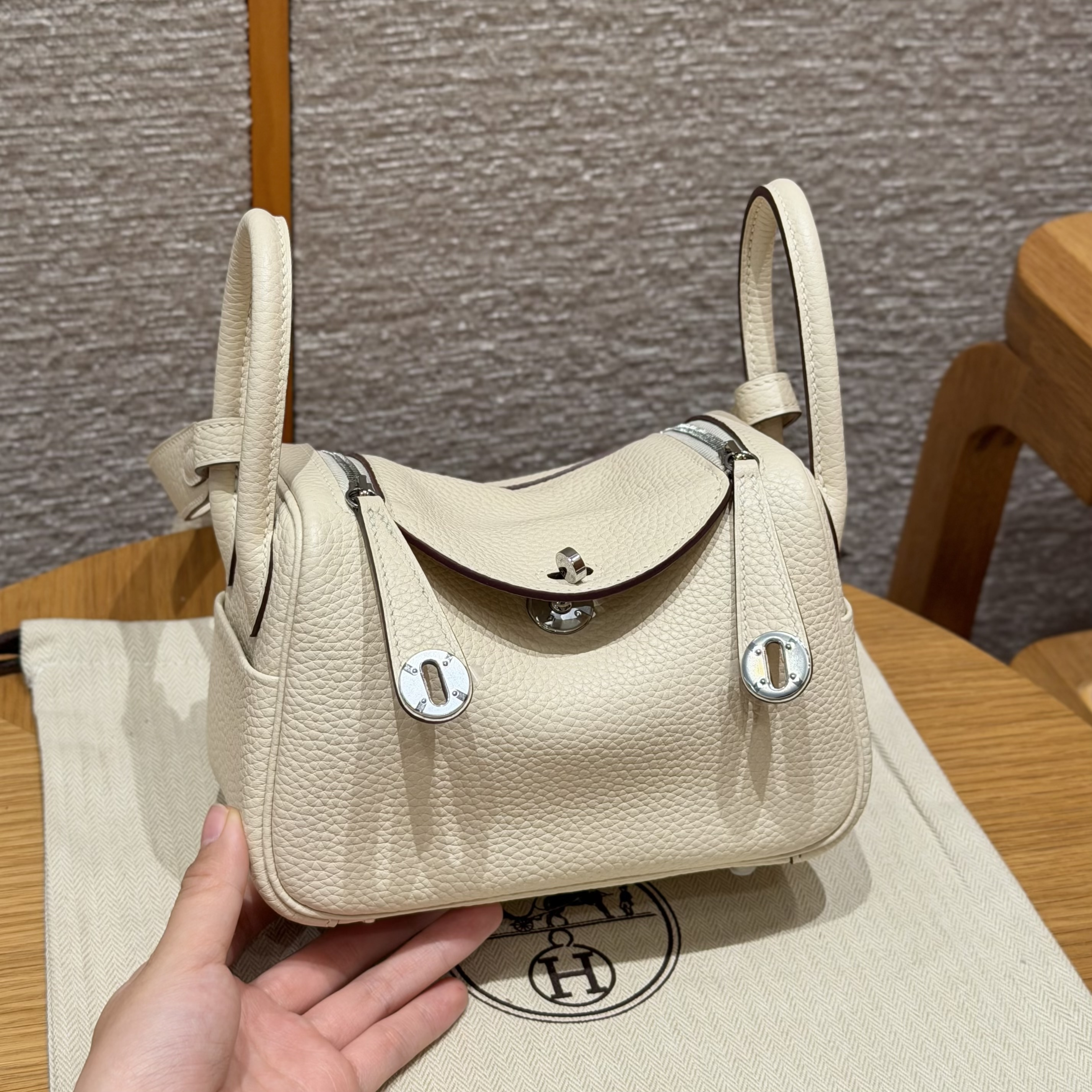 Hermes Nata Clemence Mini Lindy 20