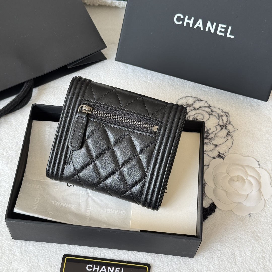 Chanel Le boy Compact Wallet in Back Lambskin A80734