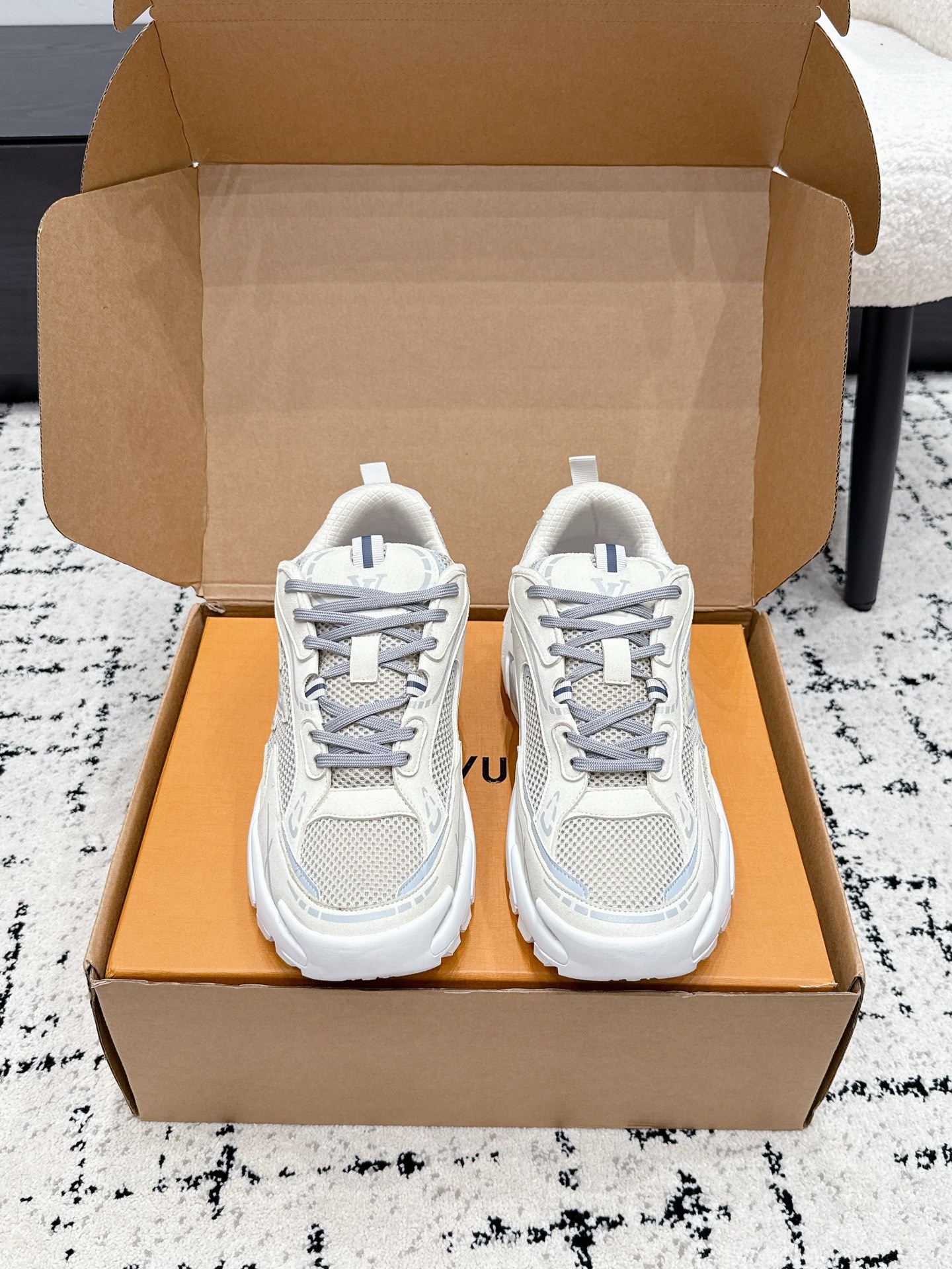 Louis Vuitton Men's LV Tatic Run Sneaker