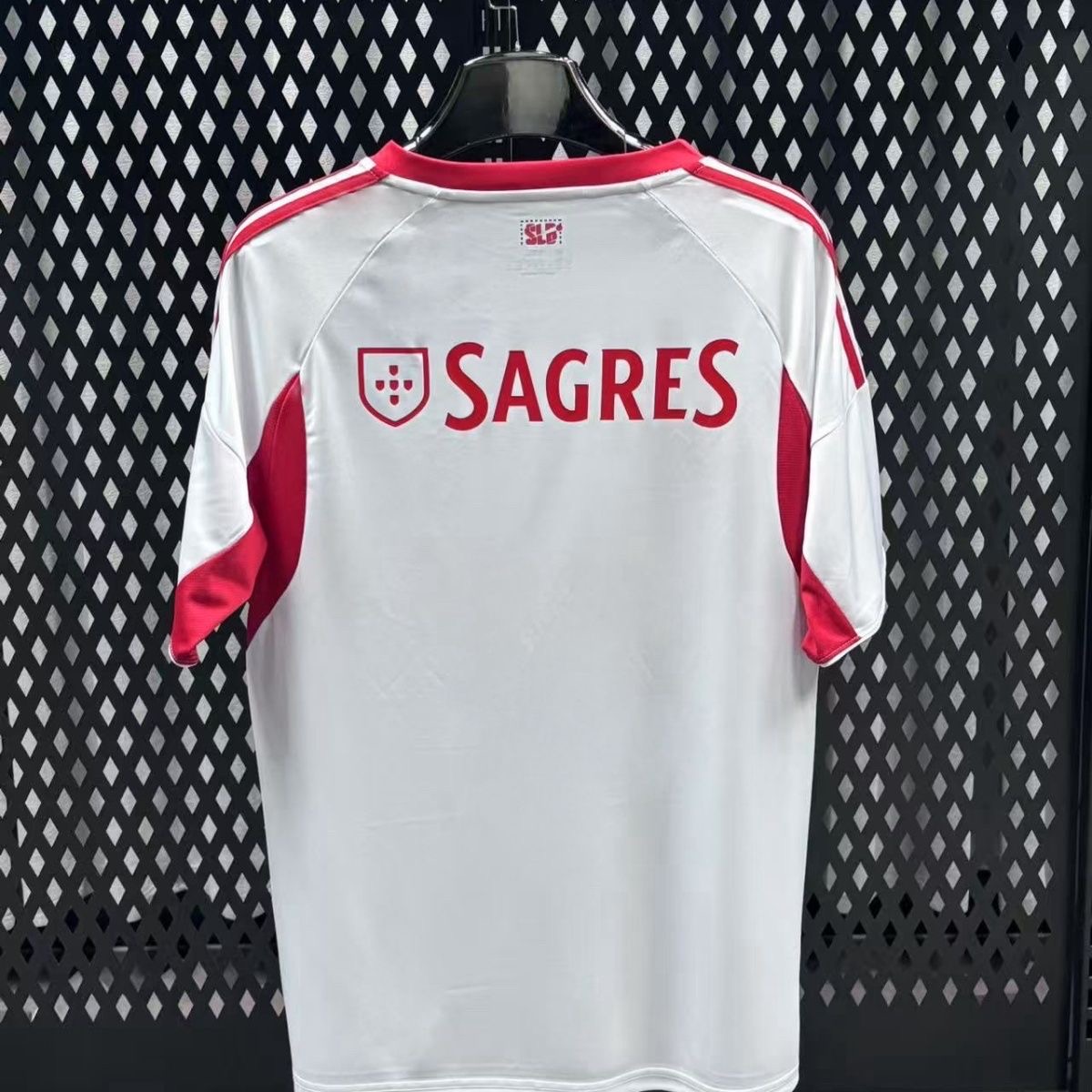 24/25 Benfica Away Fan Kit S-XXL