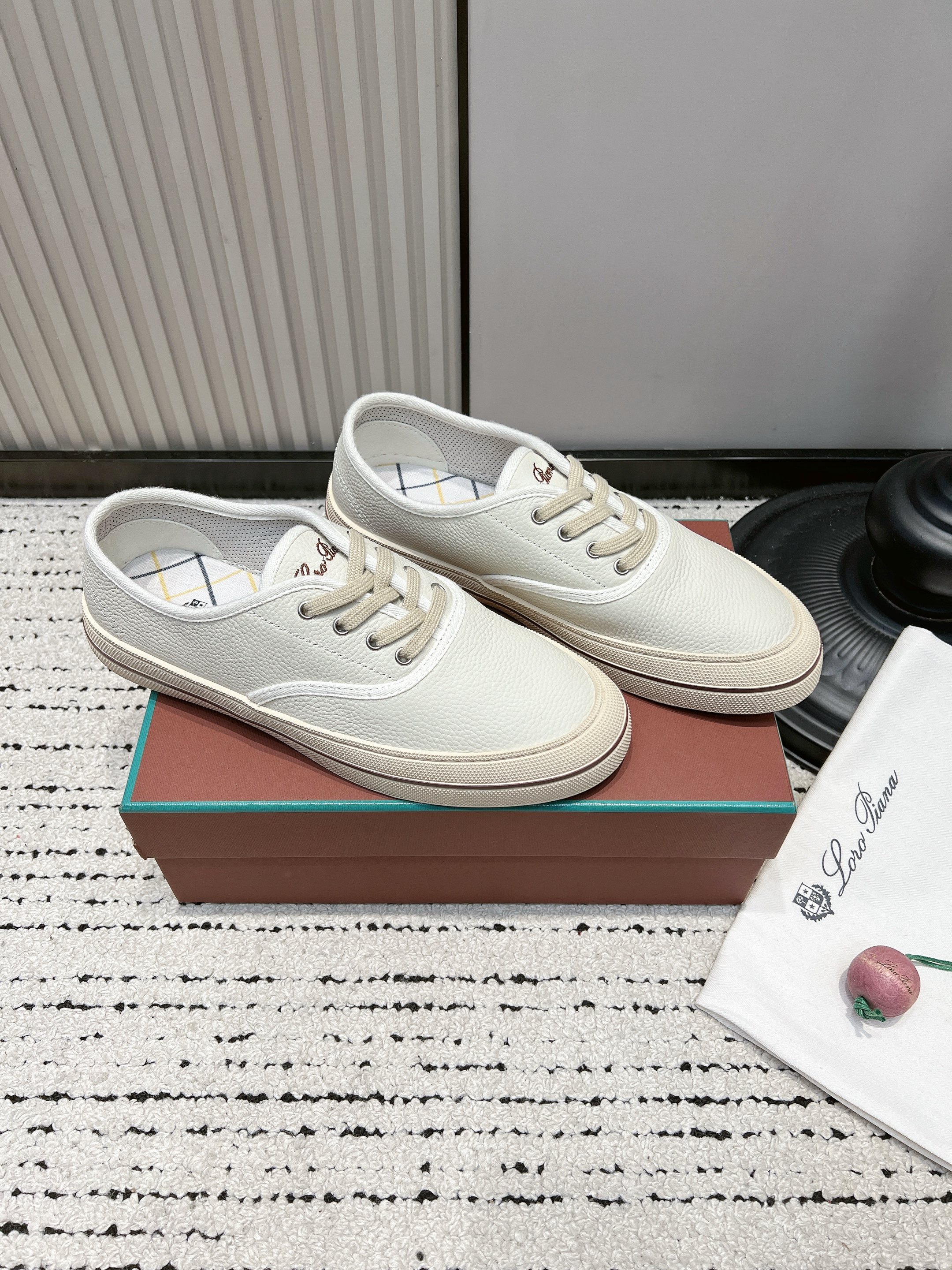 Loro Piana Women's Grained leather Sneaker