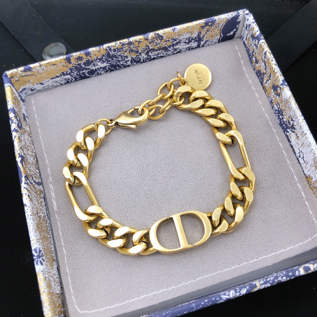 Dior Unisex Classic Gold CD Chunky Chain Bracelet
