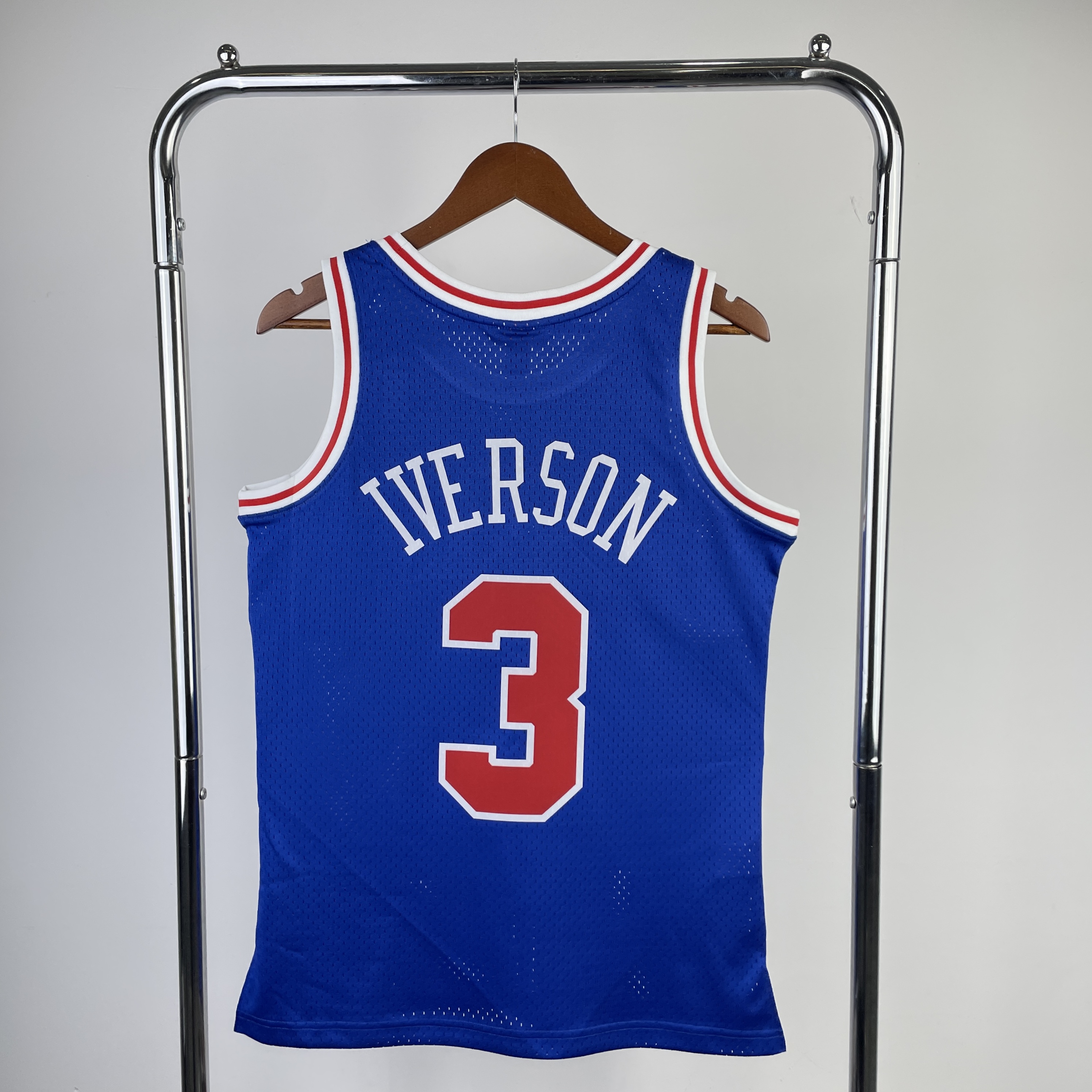 MN Heat Pressed Retro : Philadelphia 76ers 96/97 Blue #3